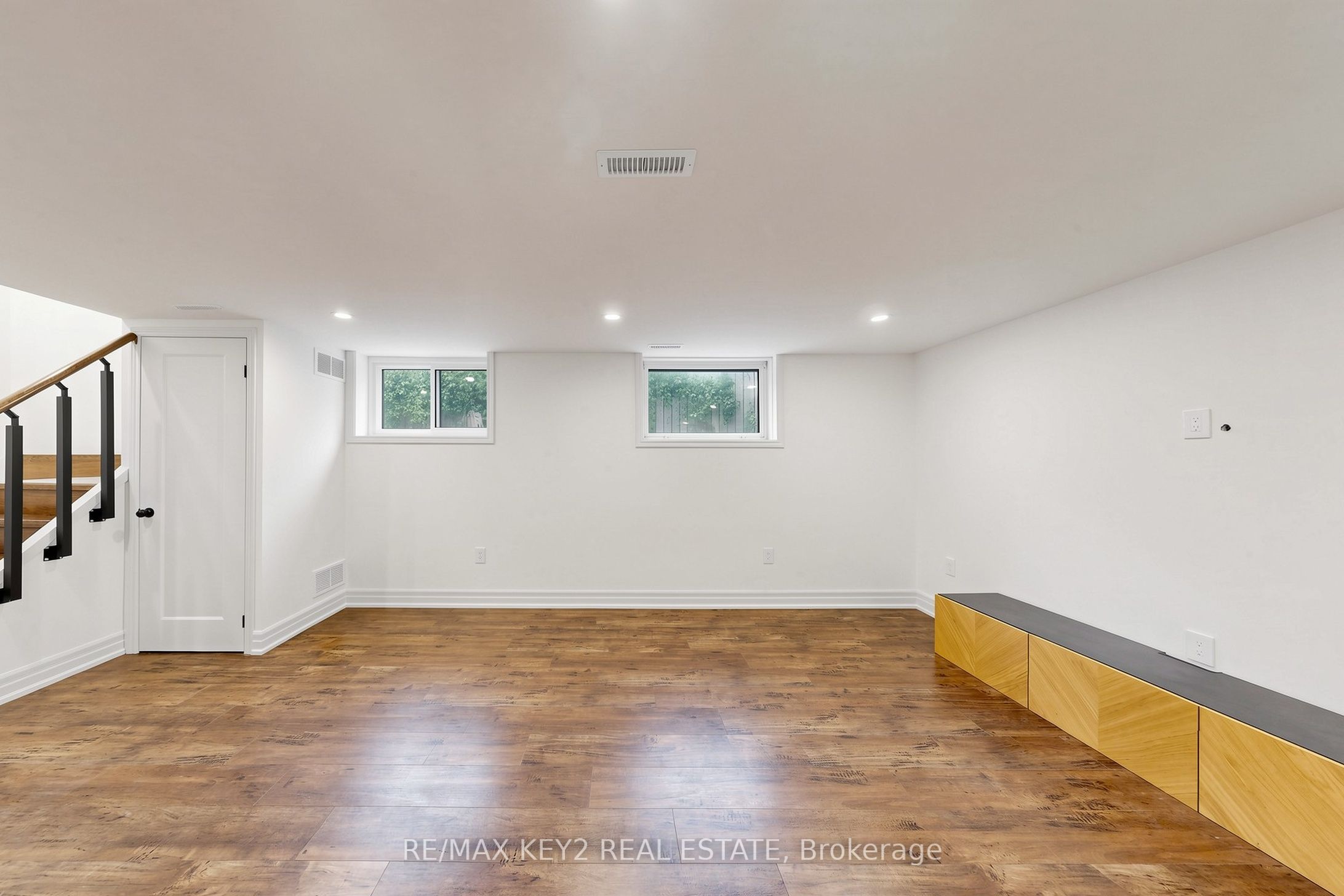 707 Walnut Street W, Whitby, ON L1N 2W9 photo 4
