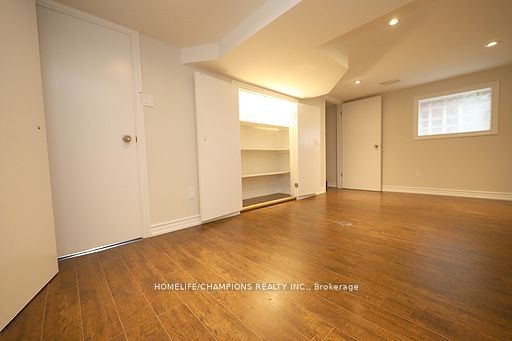 1444 Dundas Street E, Toronto, ON M4M 1S8 photo 2