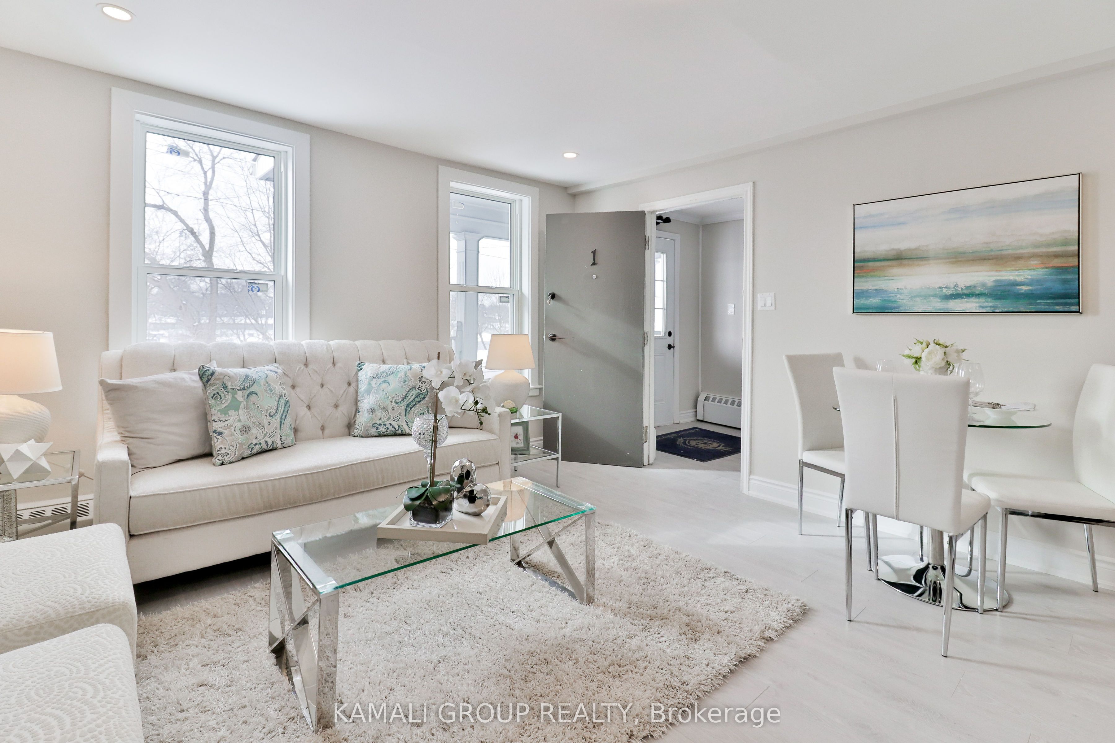 81 McMillan Drive UNIT 1, Oshawa, ON L1G 3Z7 photo 4