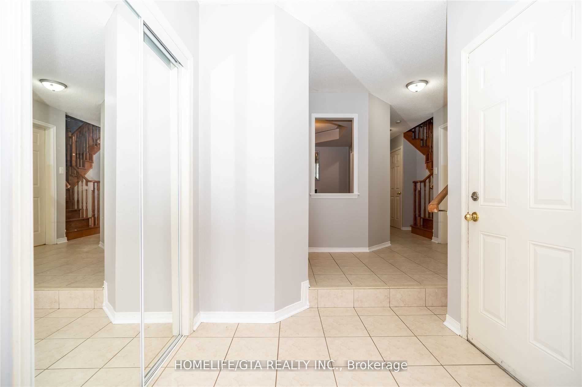 26 Jonesridge Drive, Ajax, ON L1T 4Z6 photo 2