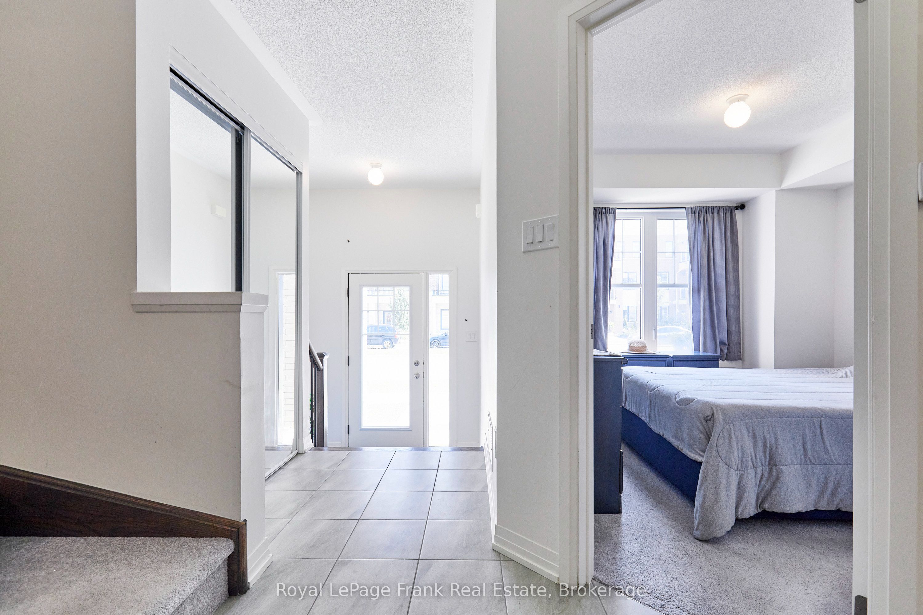 26 Clarington Boulevard, Clarington, ON L1C 7E5 photo 3