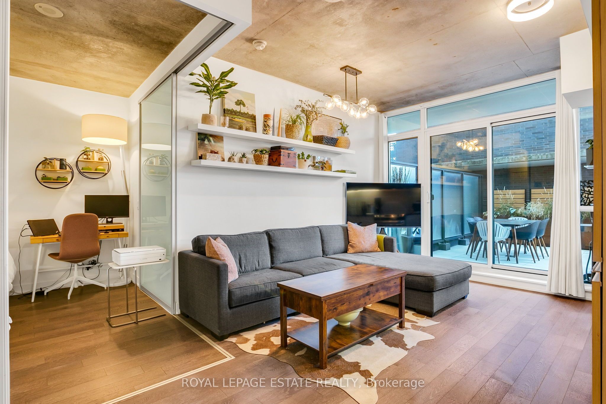 1190 Dundas Street E 305, Toronto, ON M4M 0C5 photo 4