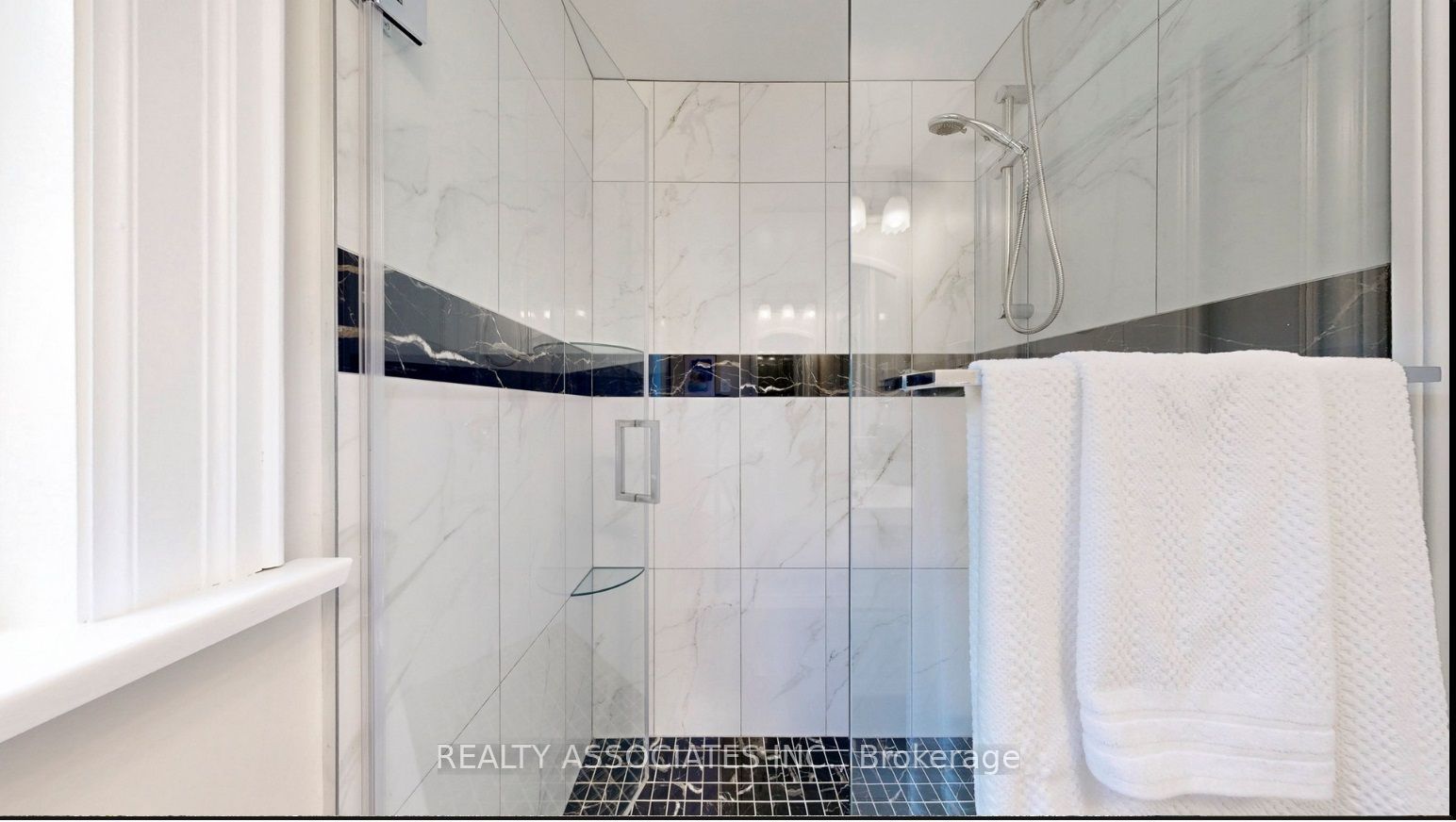 60 Beacham Crescent Lower, Toronto, ON M1T 1N1 photo 5