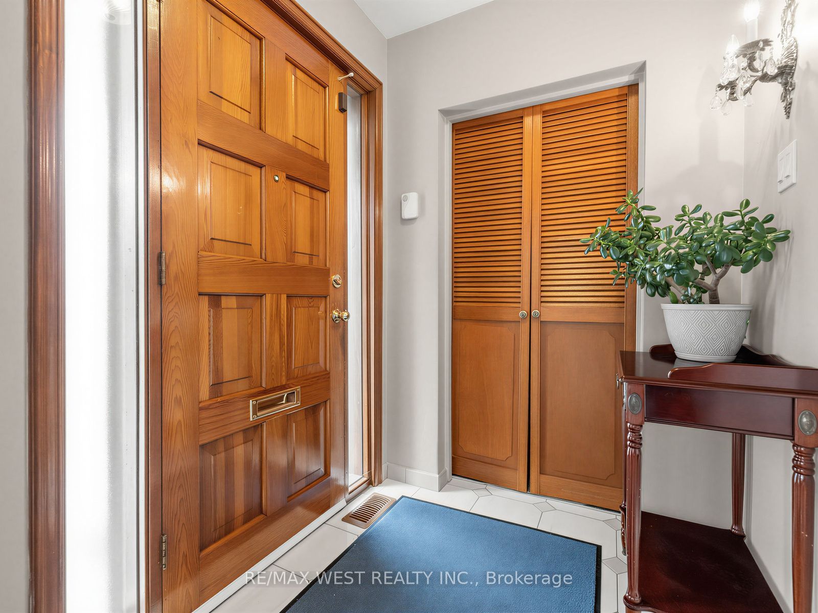 407 Brimorton Drive, Toronto, ON M1H 2E4 photo 2