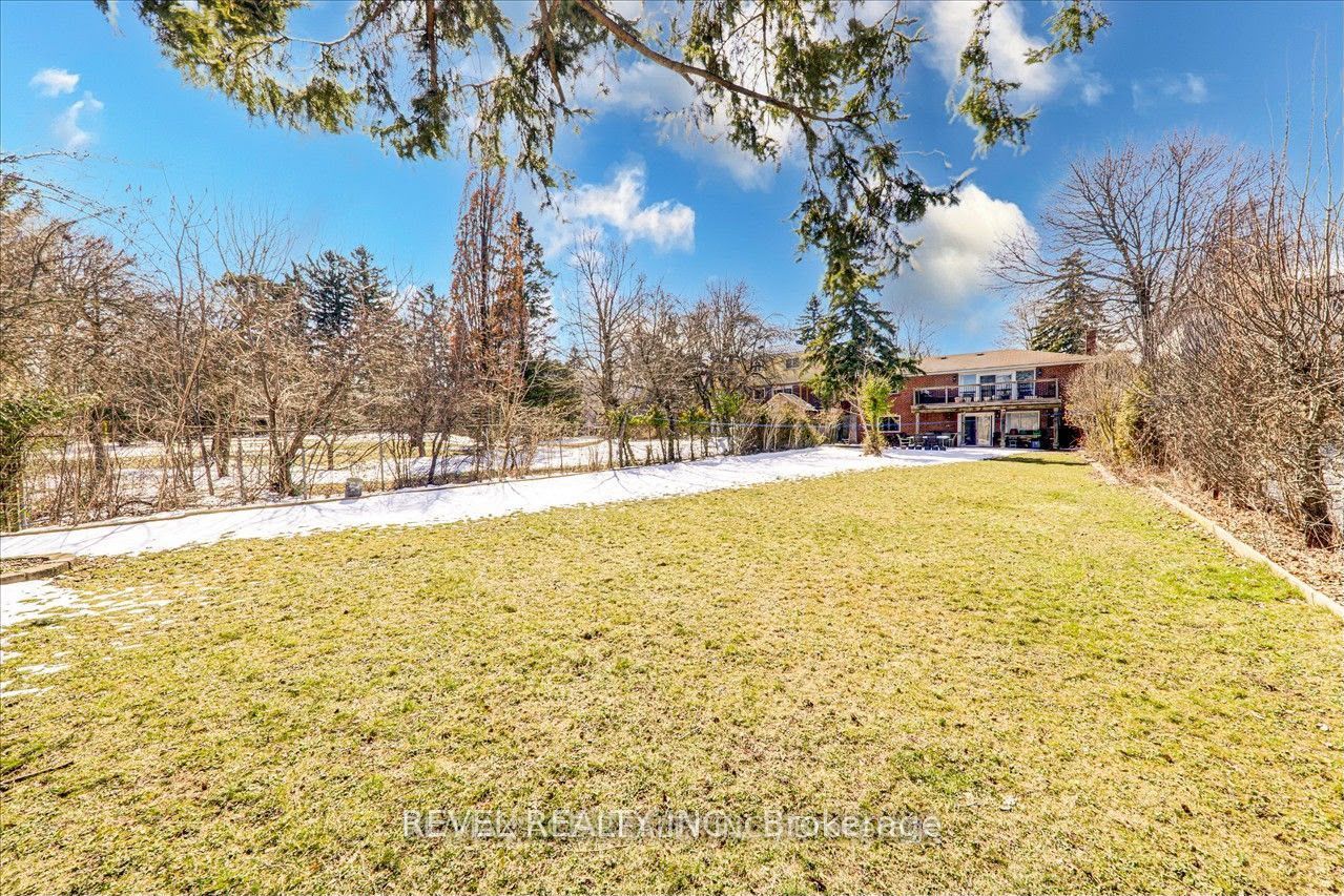 15 Strandhill Road Main, Toronto, ON M1J 3A8 photo 3
