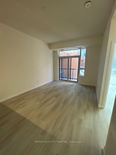 3270 Sheppard Avenue E 626, Toronto, ON M1T 3K3 photo 2