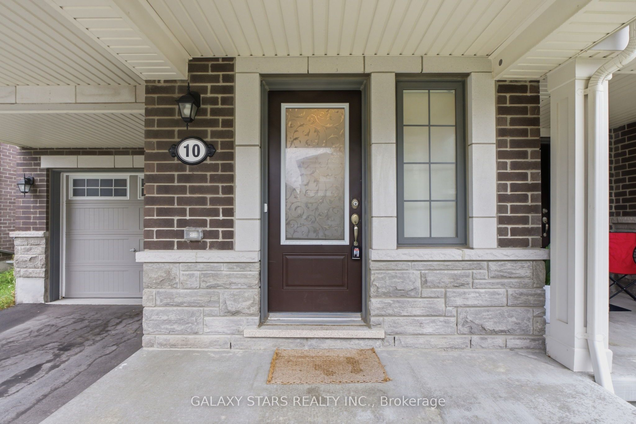 10 Sedgemoor Street, Whitby, ON L1P 0M3 photo 4