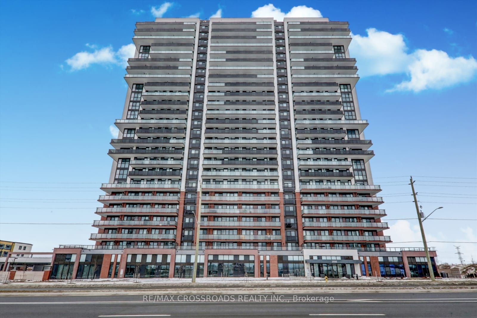 2550 Simcoe Street N 1021, Oshawa, ON L1L 0R5 photo 2