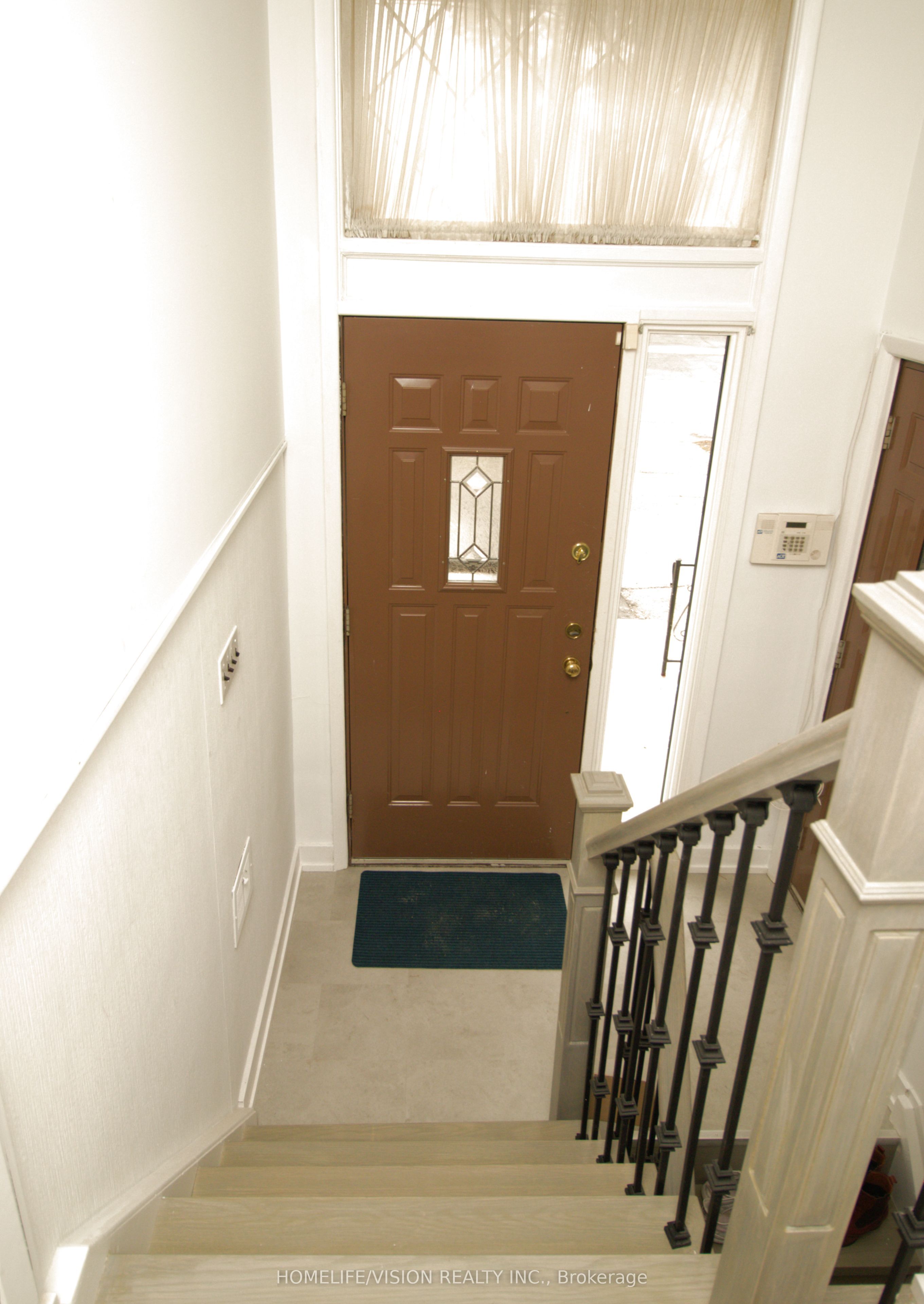 61 Lewiston Road, Toronto, ON M1P 1X8 photo 3