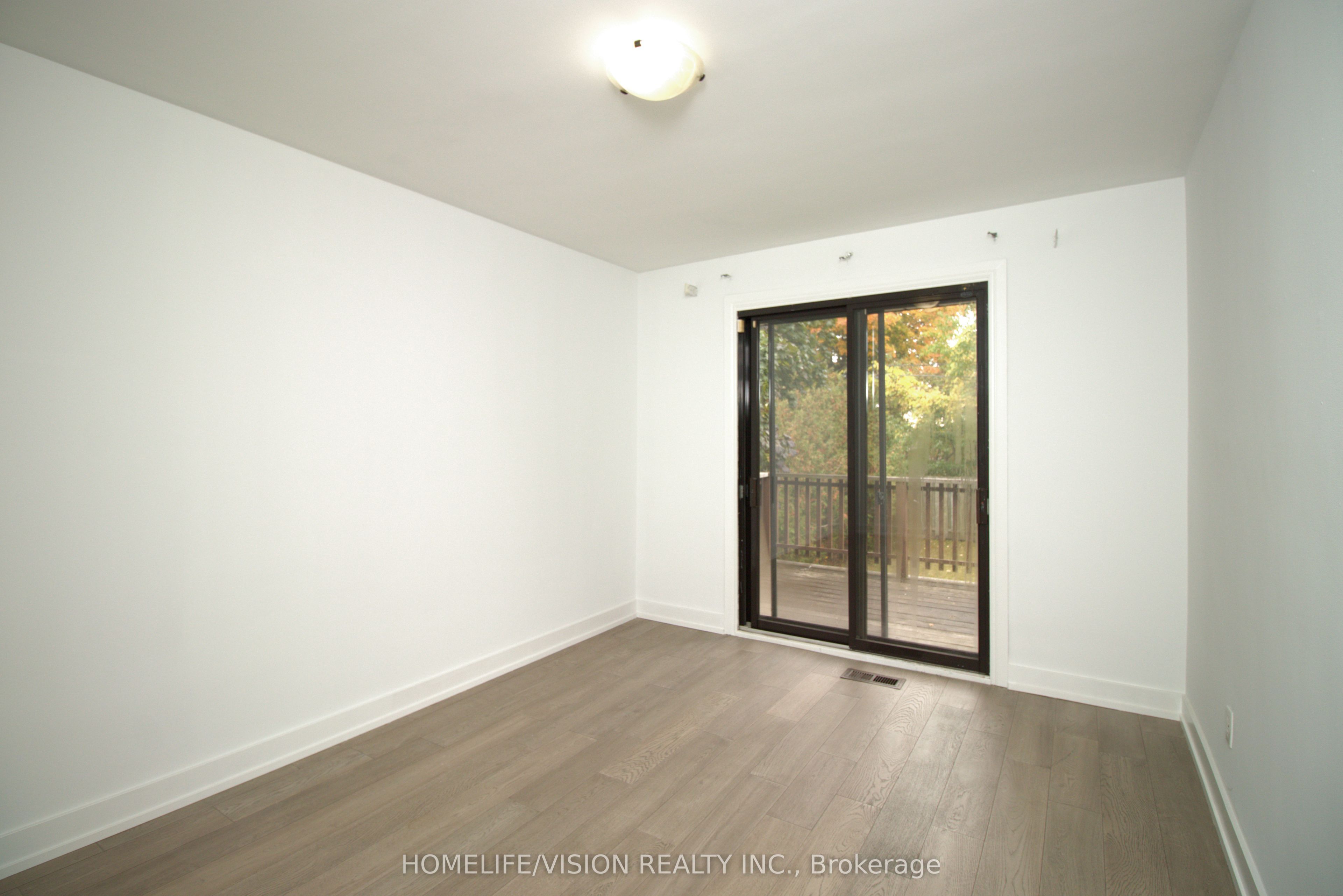 61 Lewiston Road, Toronto, ON M1P 1X8 photo 5