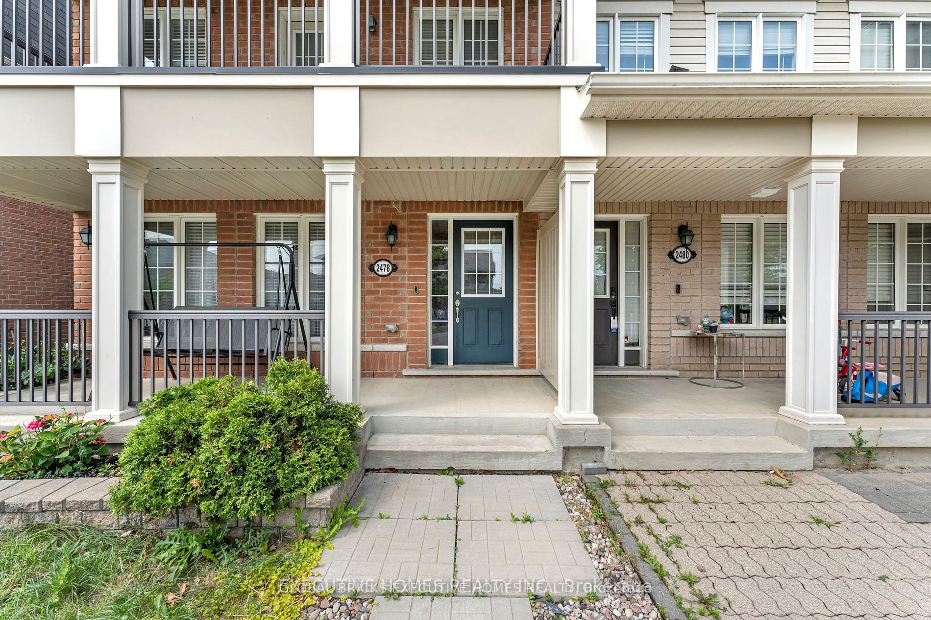 2478 William Jackson Drive, Pickering, ON L1X 0C3 photo 2