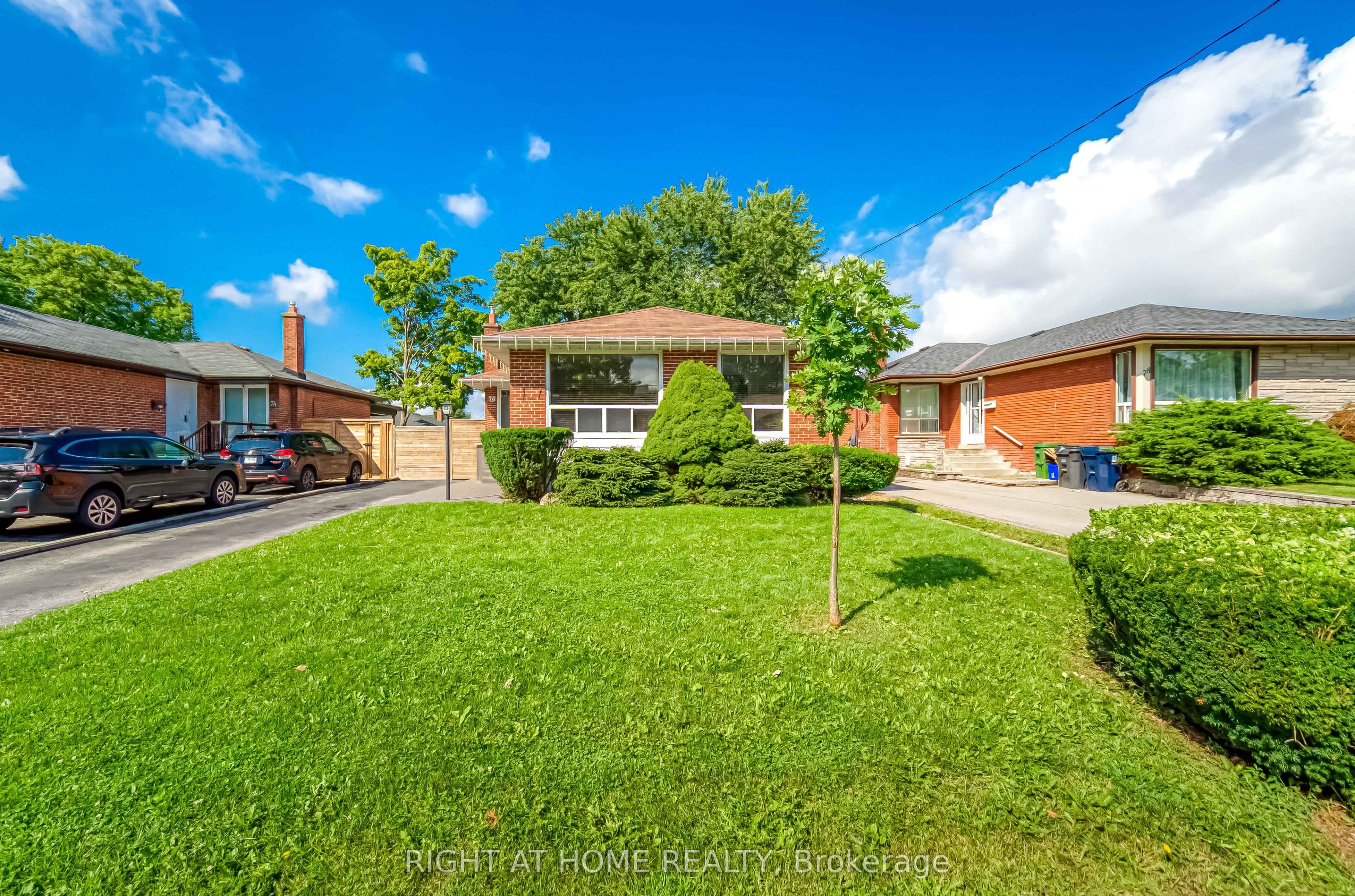76 Wishing Well Drive, Toronto, ON M1T 1J3 photo 2