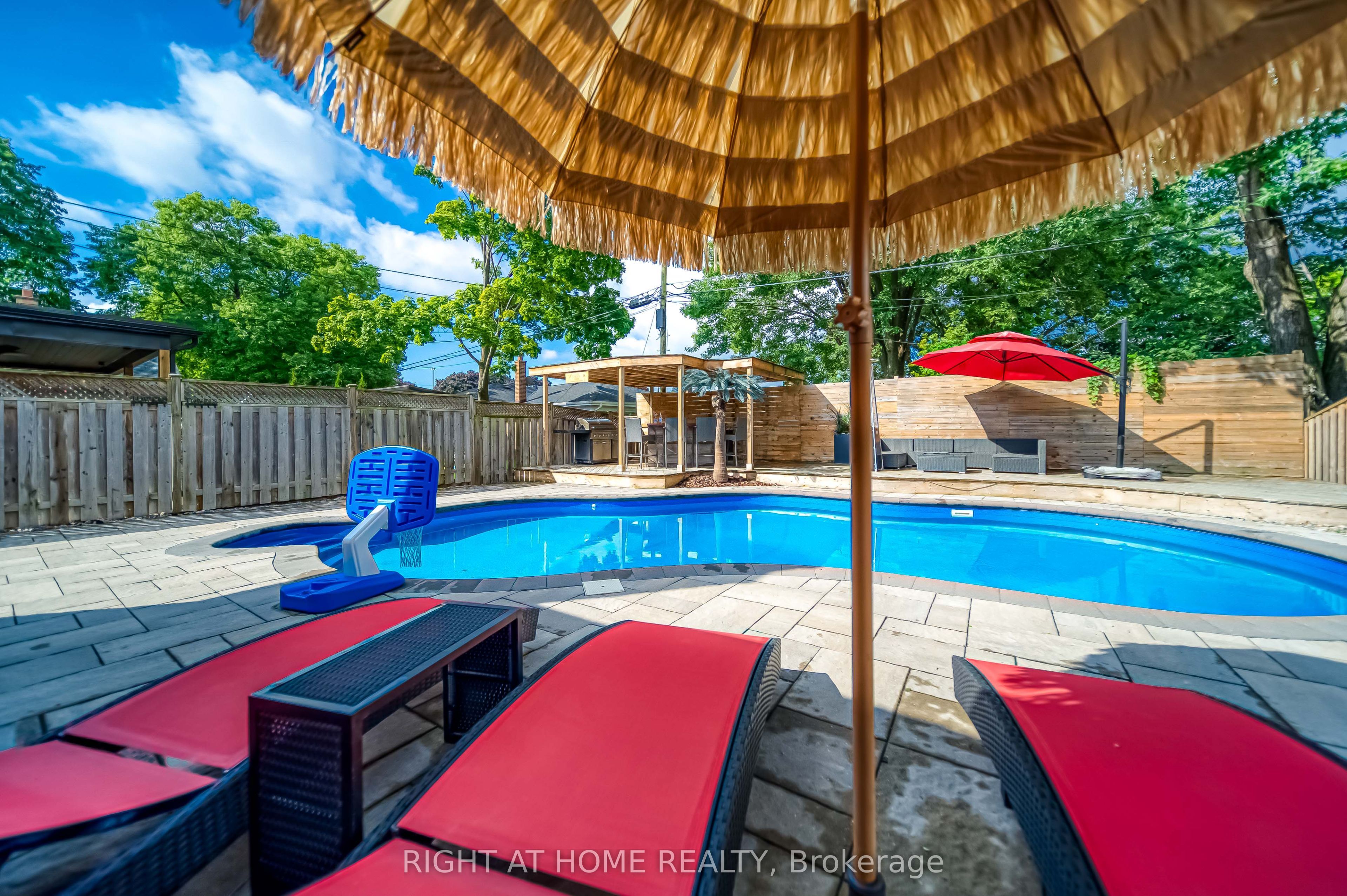 76 Wishing Well Drive, Toronto, ON M1T 1J3 photo 3