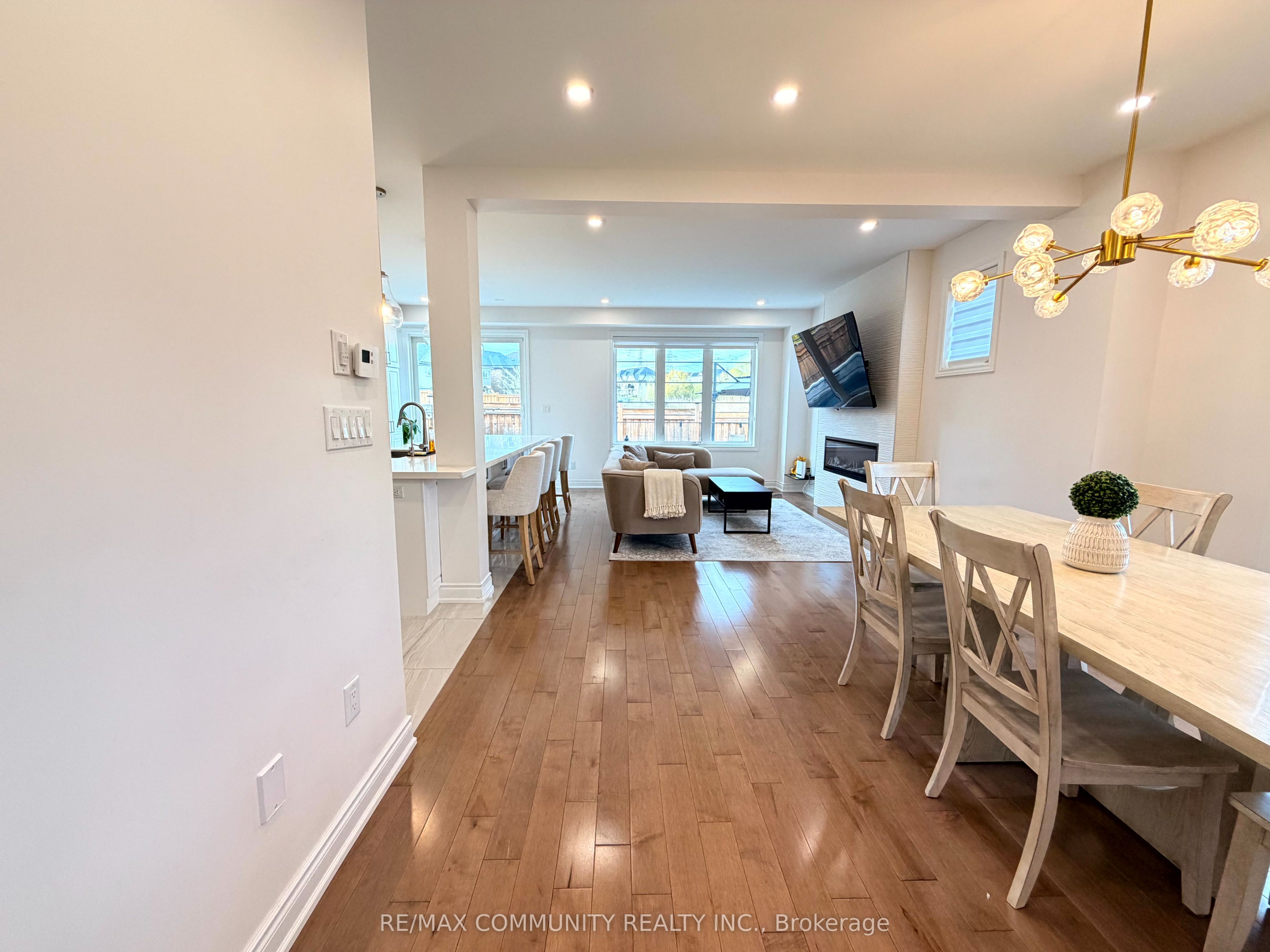 2557 Bandsman Crescent, Oshawa, ON L1L 0M2 photo 5