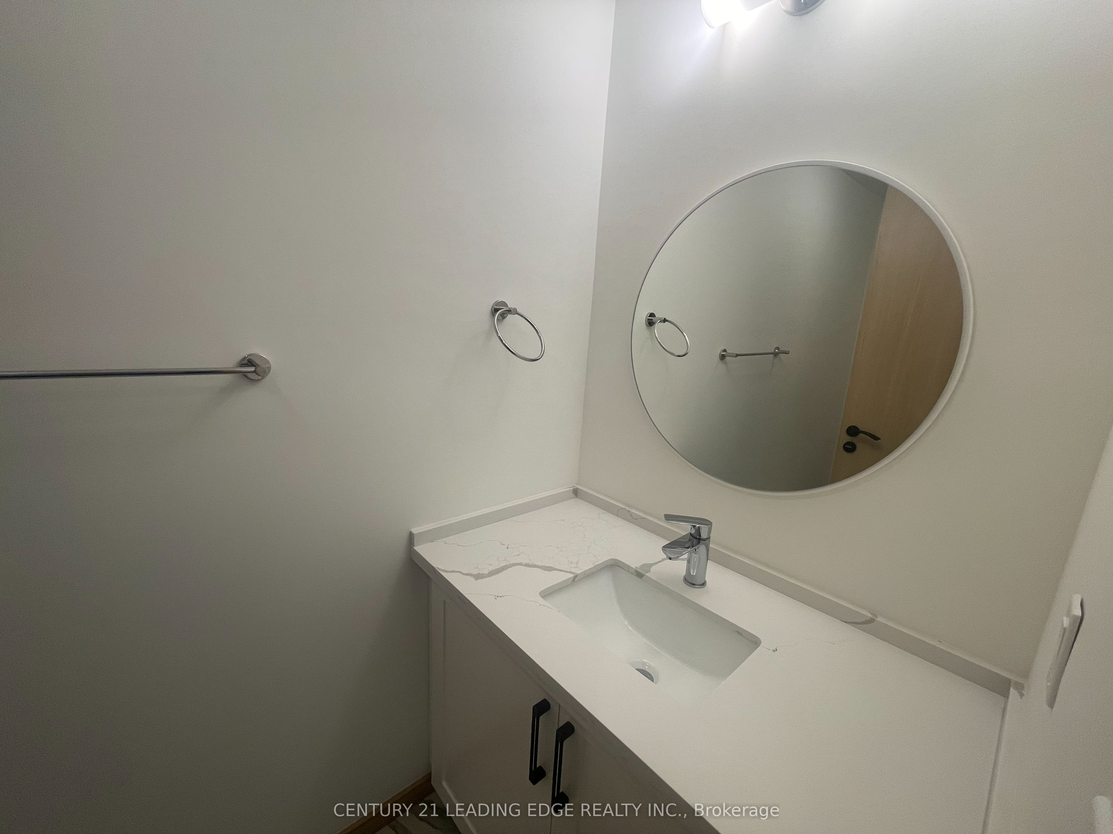 50 Morecambe Gate B316, Toronto, ON M1W 2N5 photo 4