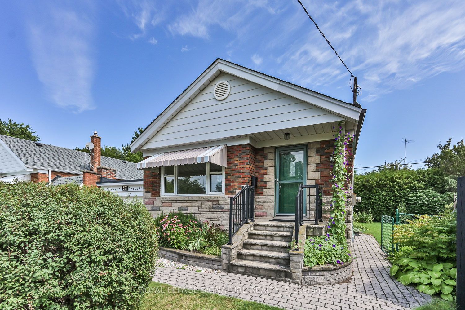 40 Shandara Crescent, Toronto, ON M1R 1E9 photo 2