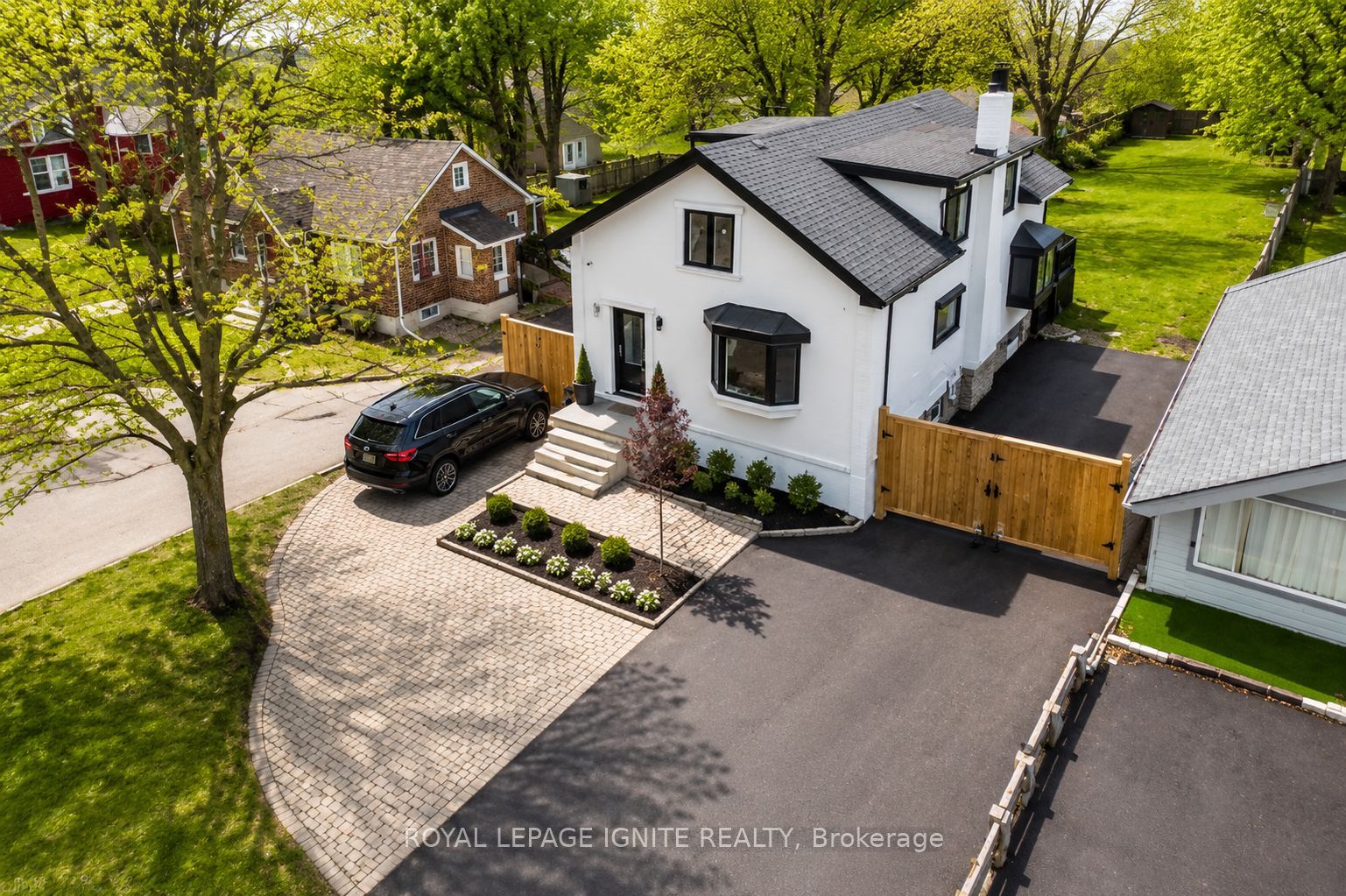 515 Kingston Road W, Ajax, ON L1S 6M1