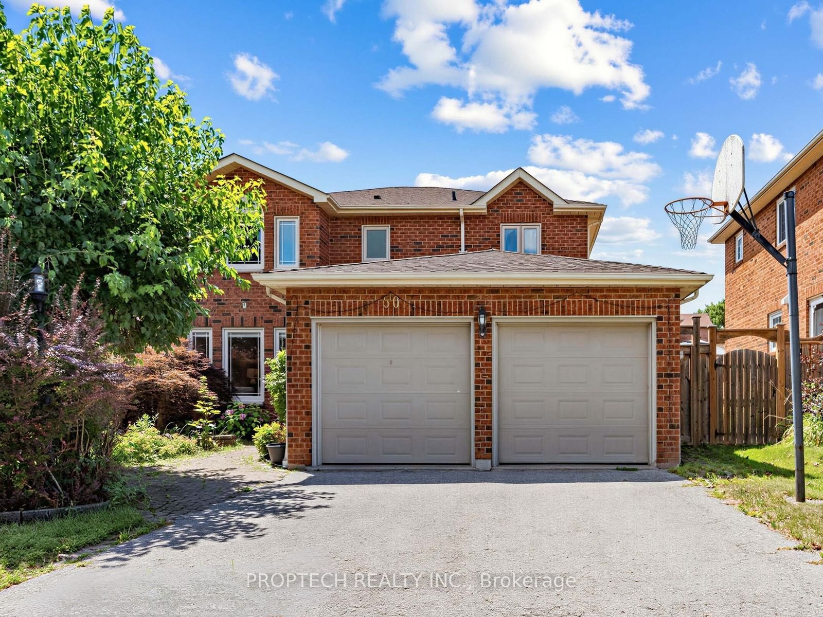 50 Fallingbrook Street, Whitby, ON L1R 1L8 photo 2
