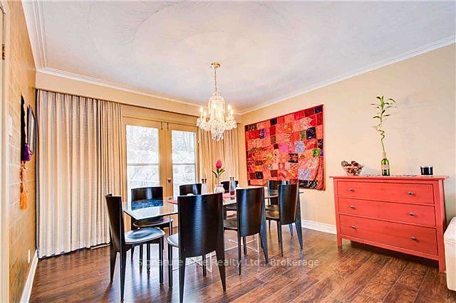 12 Burnview Crescent, Toronto, ON M1H 1B5 photo 3