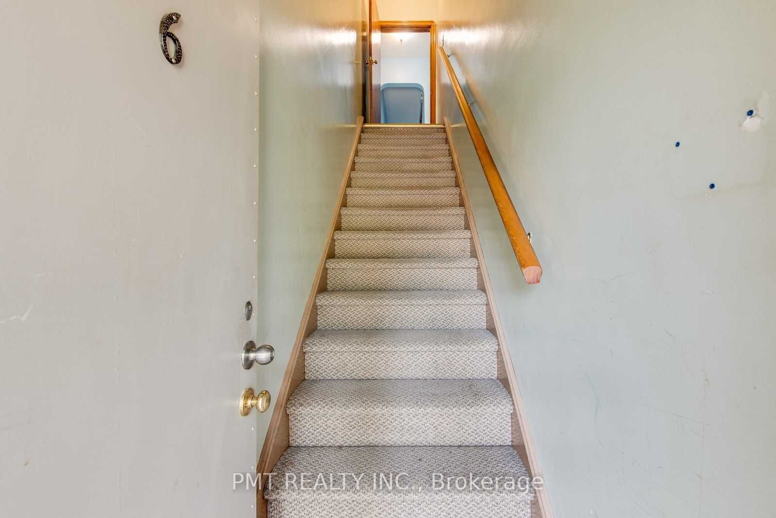 58 Leyton Avenue 6, Toronto, ON M1L 3T7 photo 4