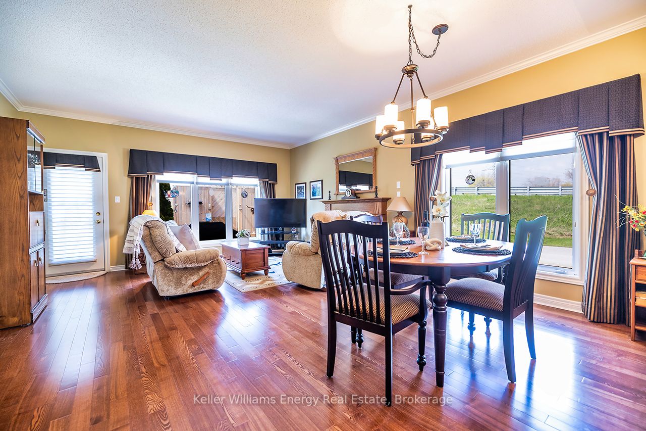 8 Hinkley Trail, Clarington, ON L1B 1P4 photo 3