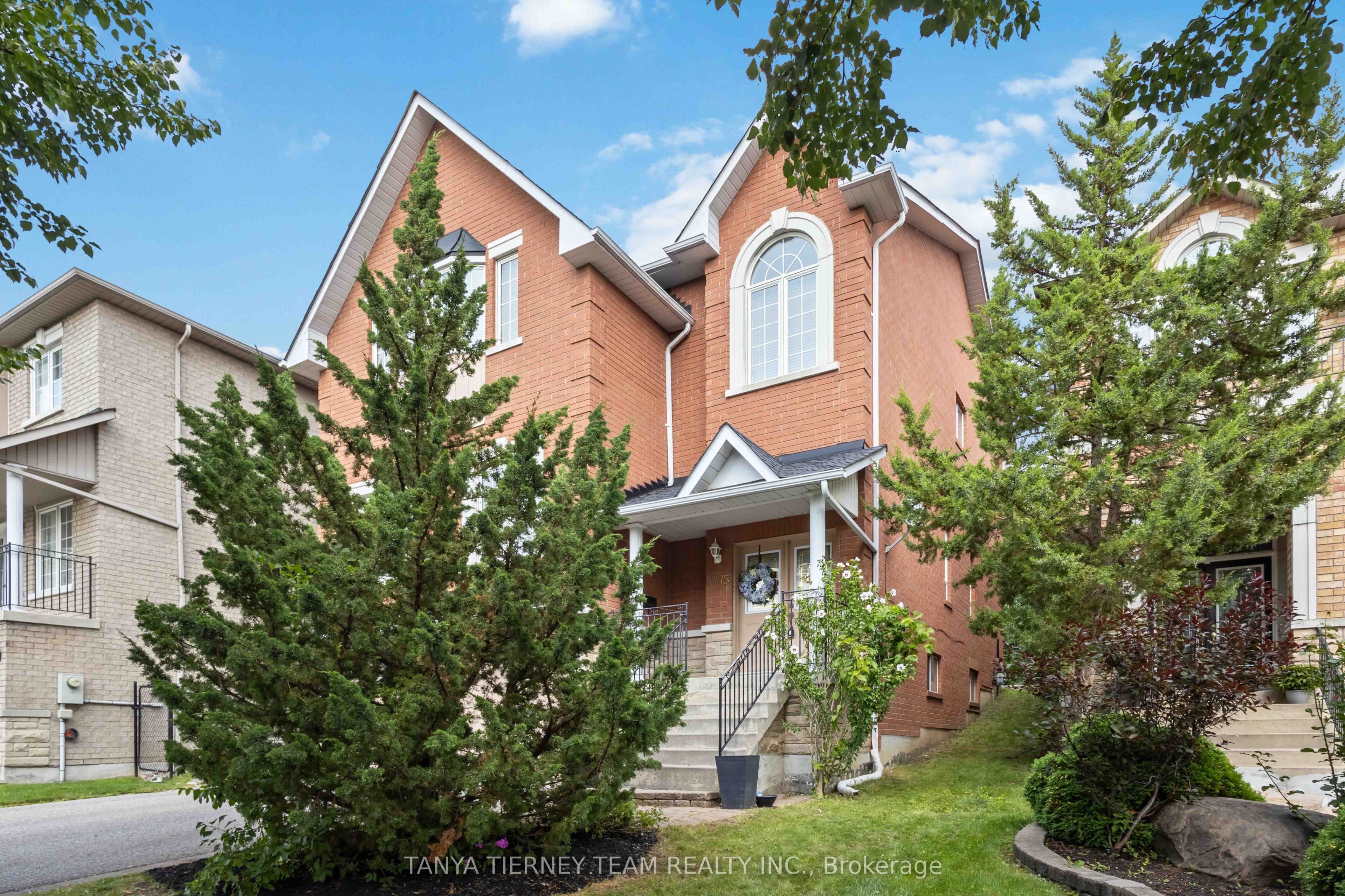 1775 Spartan Court, Pickering, ON L1V 7G6 photo 3