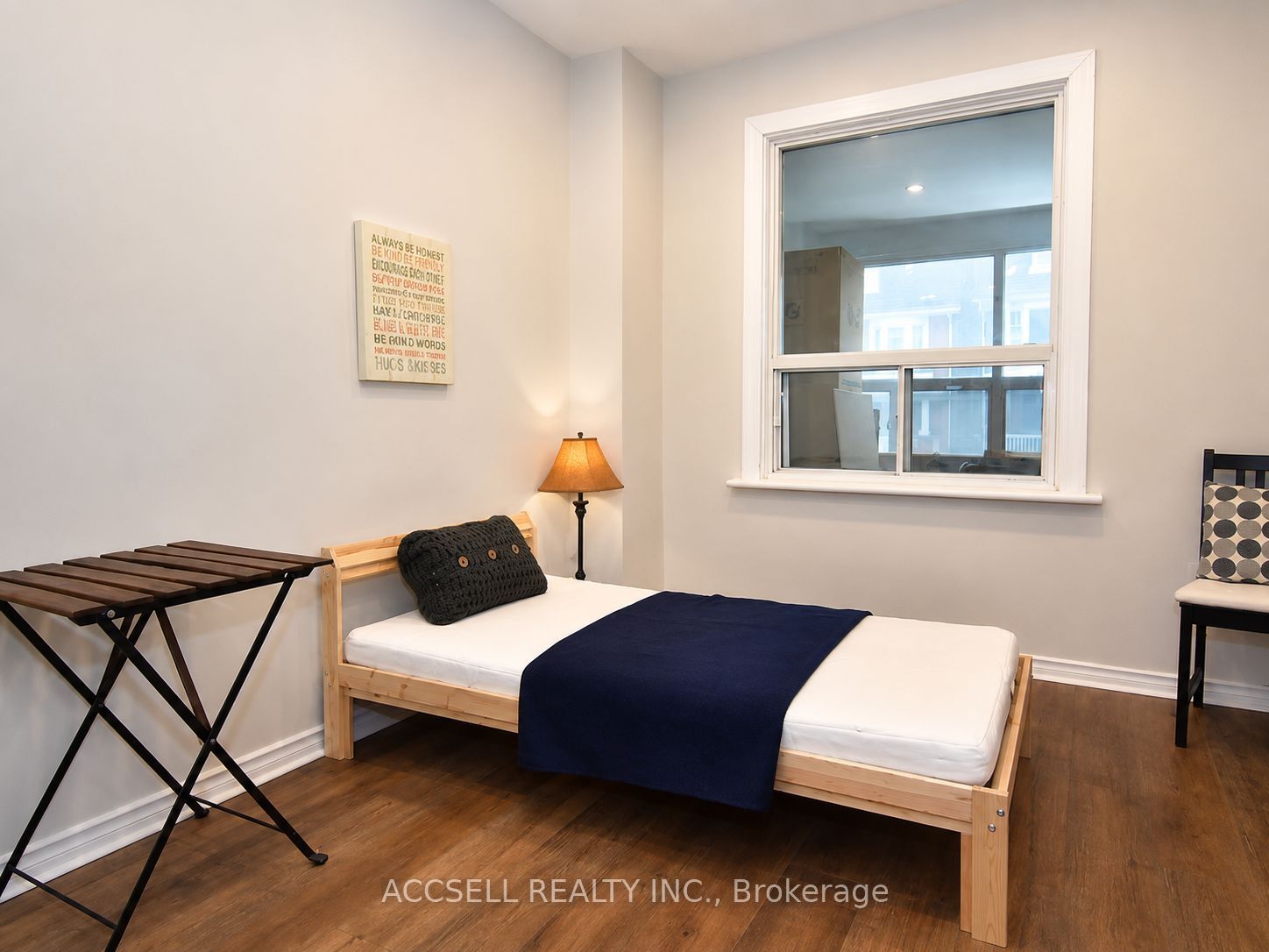 325 Greenwood Avenue, Toronto, ON M4L 2R6 photo 5