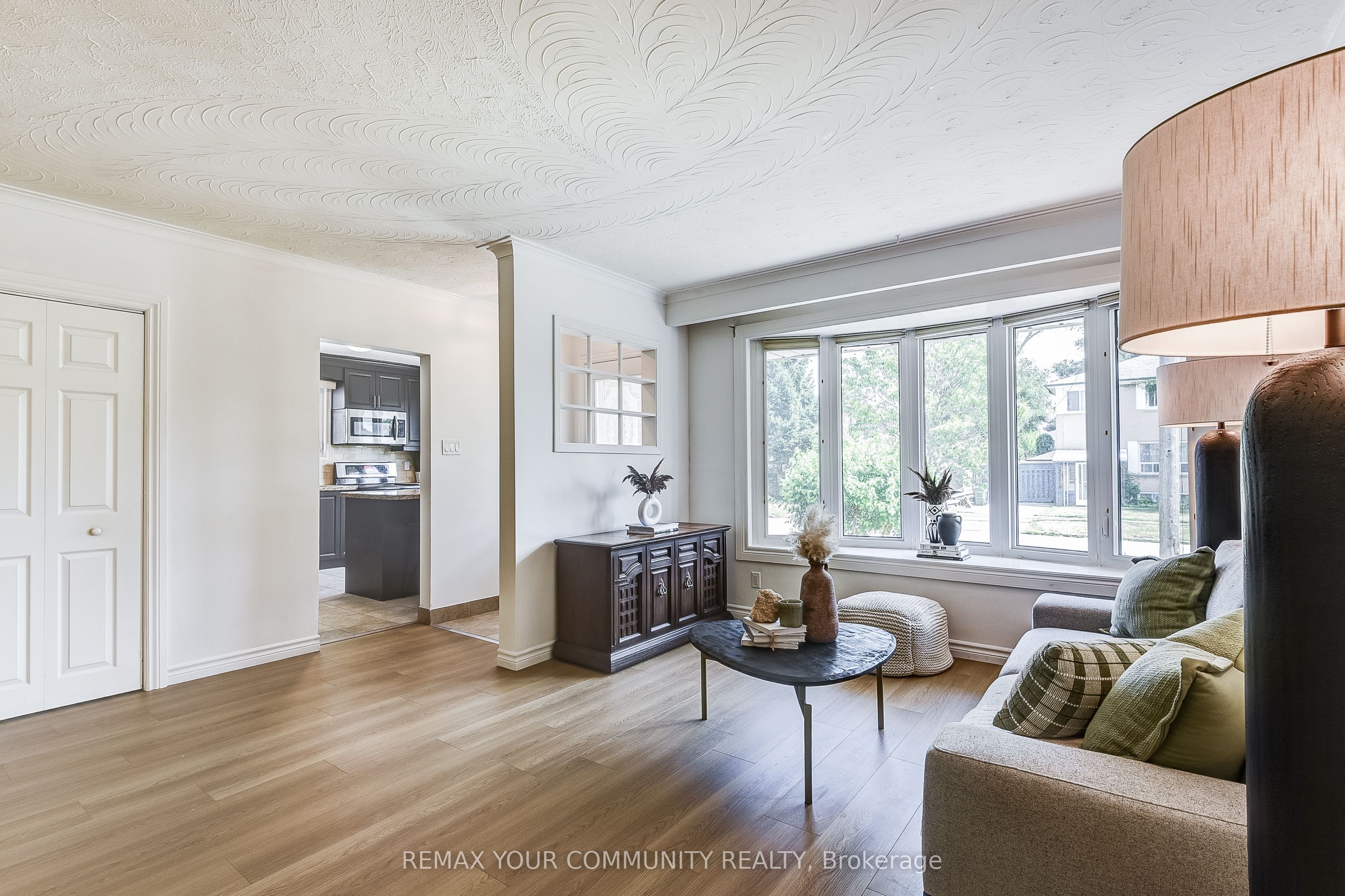 53 Glory Crescent, Toronto, ON M1E 2B9 photo 4