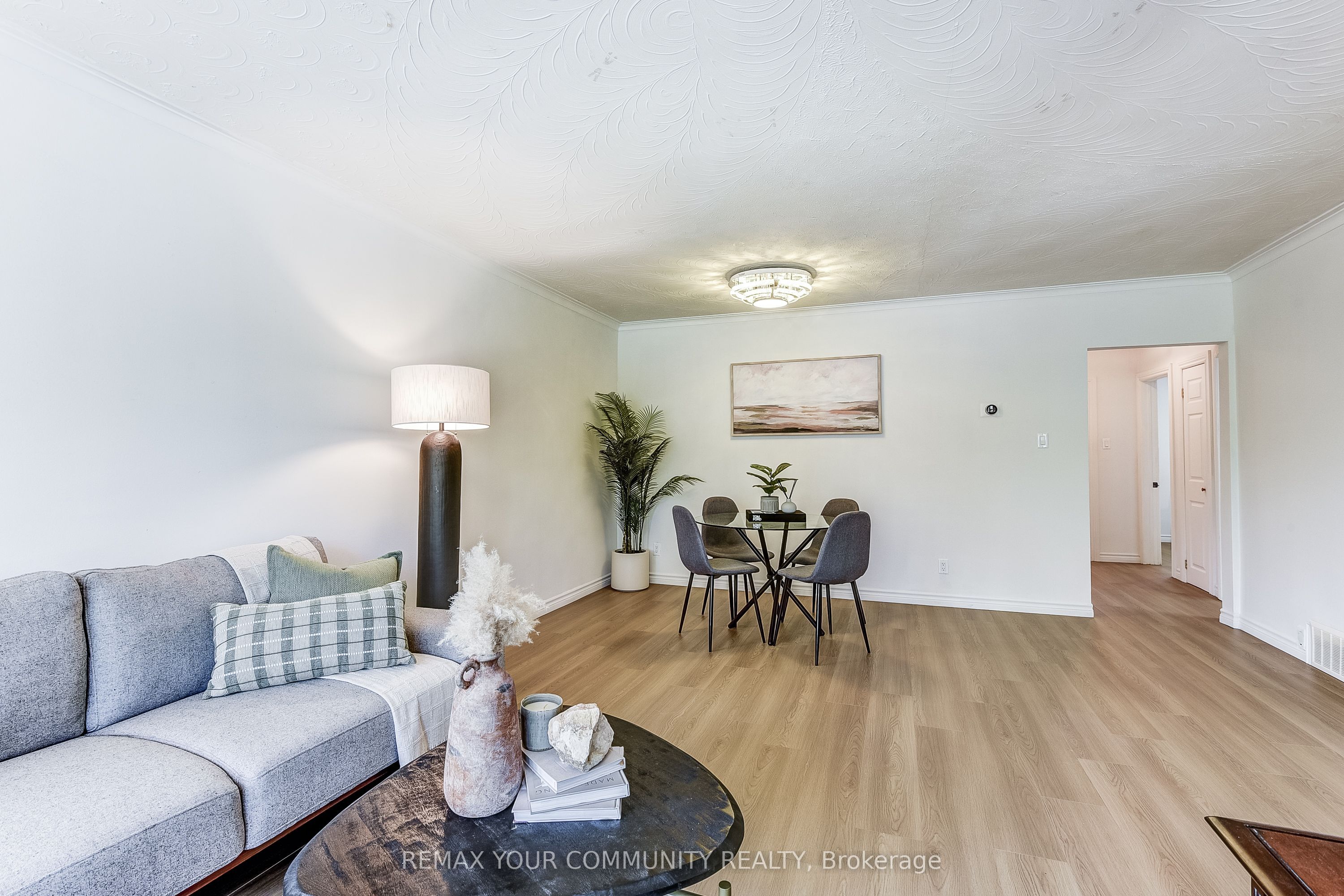 53 Glory Crescent, Toronto, ON M1E 2B9 photo 5