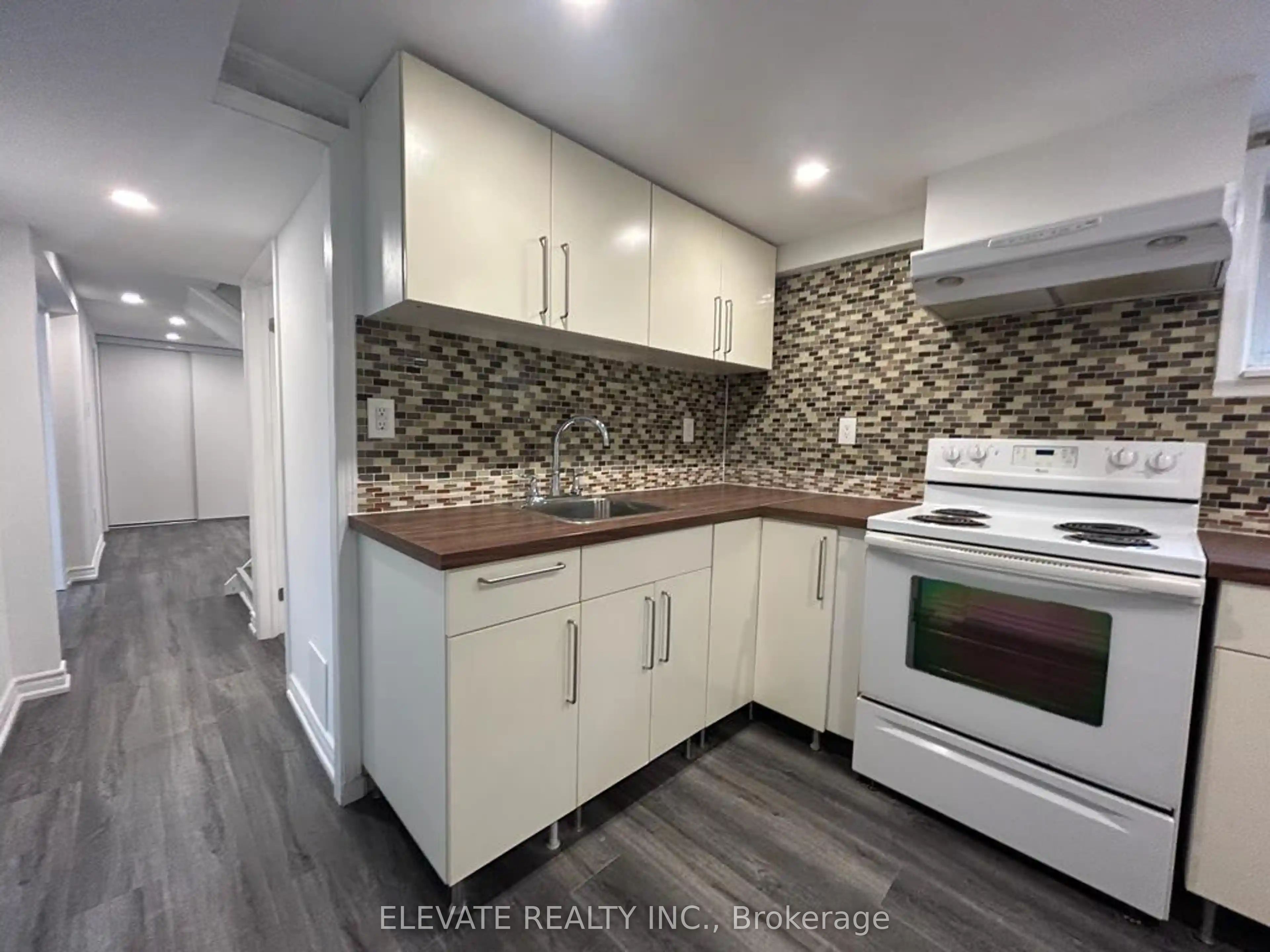 5 Hollydene Road B, Toronto, ON M1L 2A4 photo 3