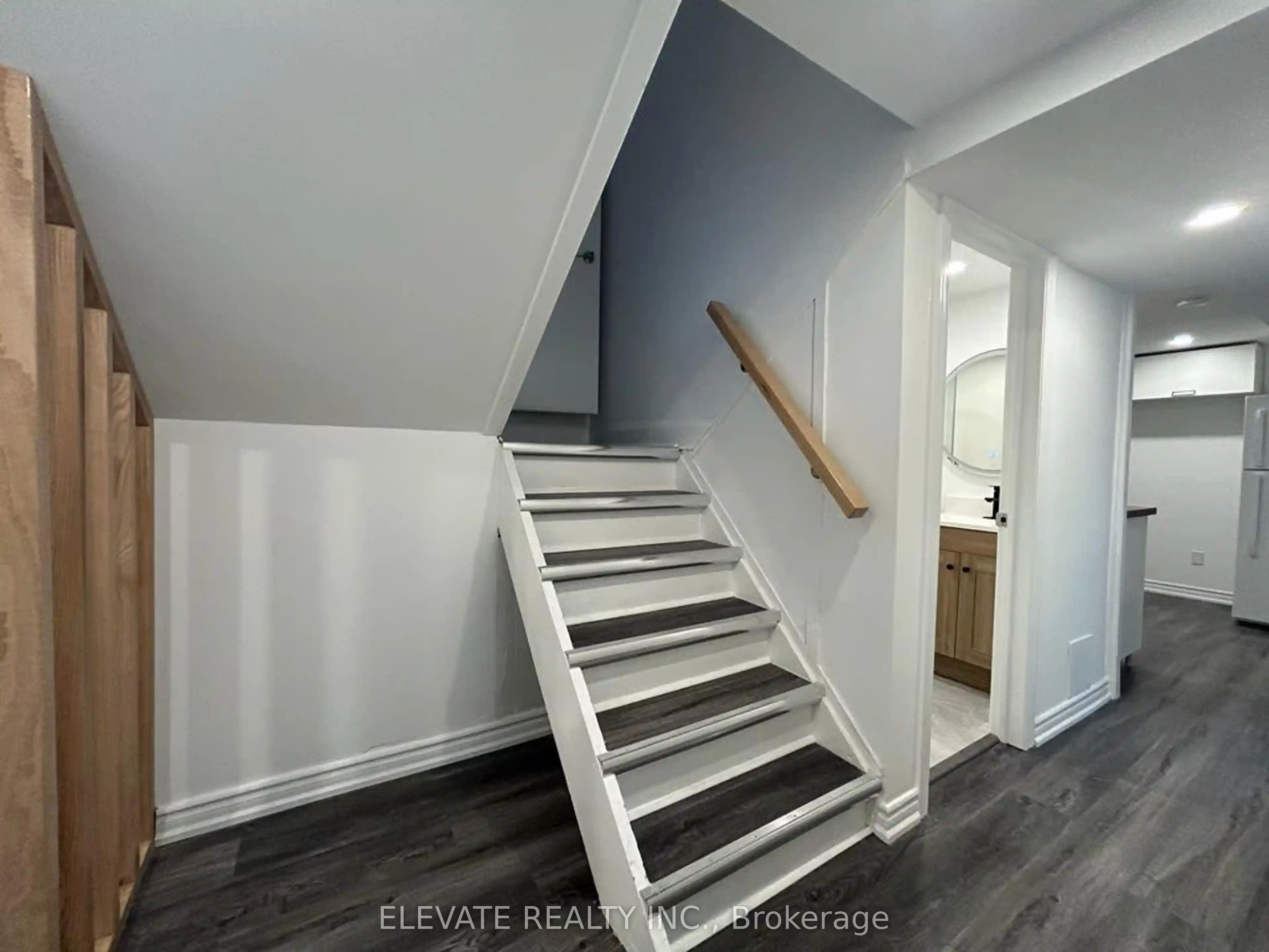 5 Hollydene Road B, Toronto, ON M1L 2A4 photo 5