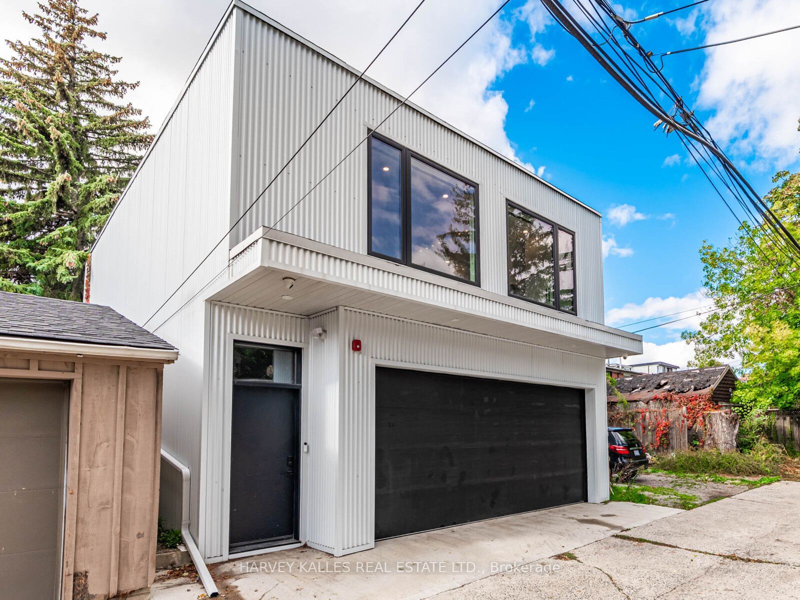 20 Leslie Garden Lane, Toronto, ON M4M 3B4