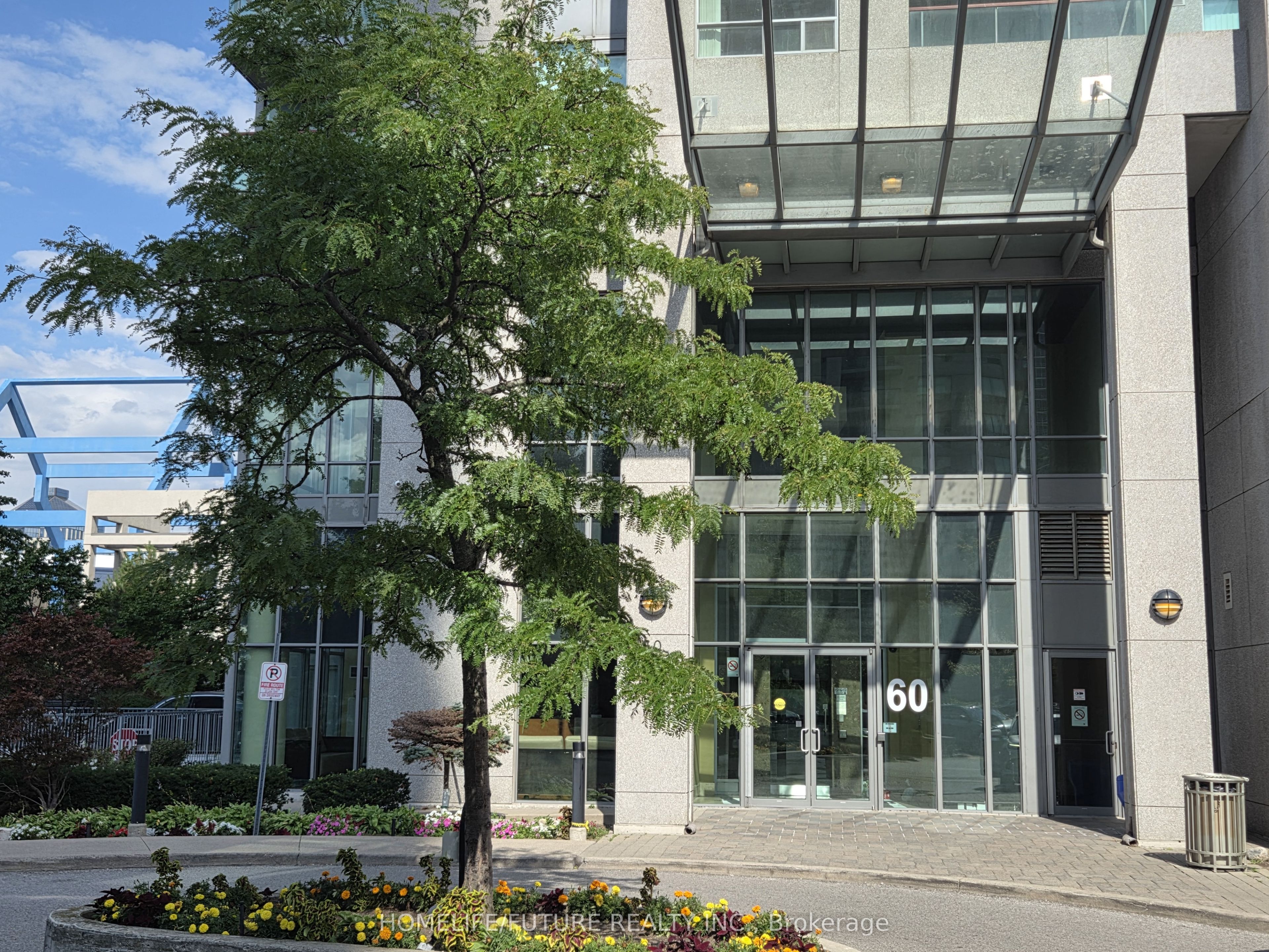60 Brian Harrison Way 1105, Toronto, ON M1P 5J5 photo 3