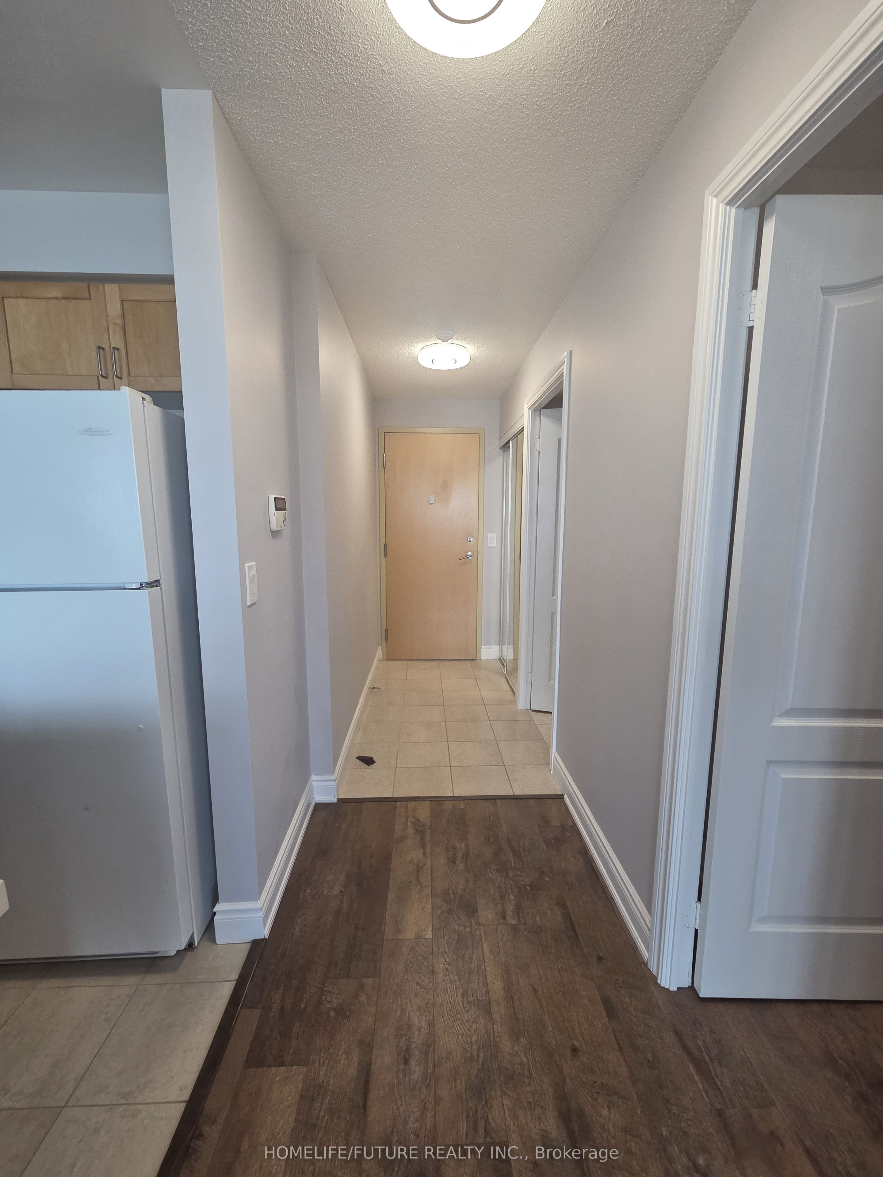 60 Brian Harrison Way 1105, Toronto, ON M1P 5J5 photo 5
