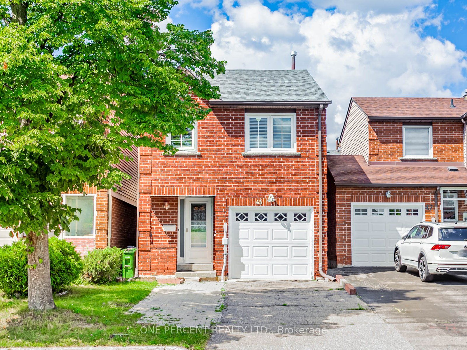 45 West Burton Court, Toronto, ON M1S 4P7 photo 2