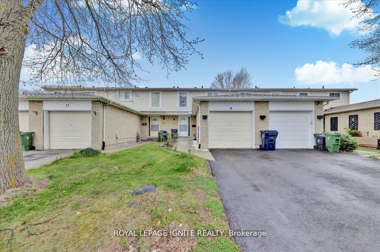 9 Pilkey Crescent, Toronto, ON M1B 2A8