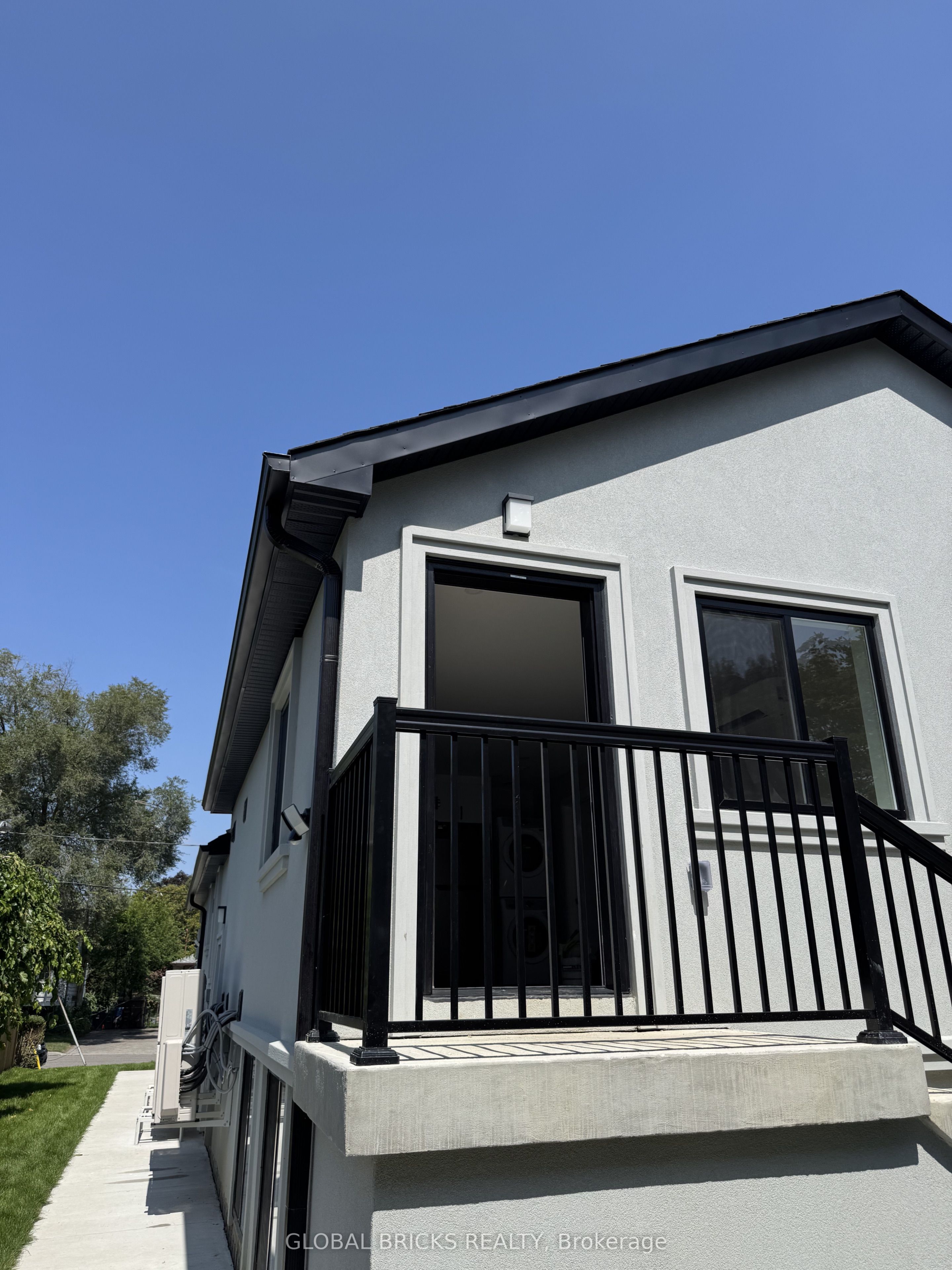 101 Minerva Avenue Unit 2- Rear Upper, Toronto, ON M1M 1V8 photo 2