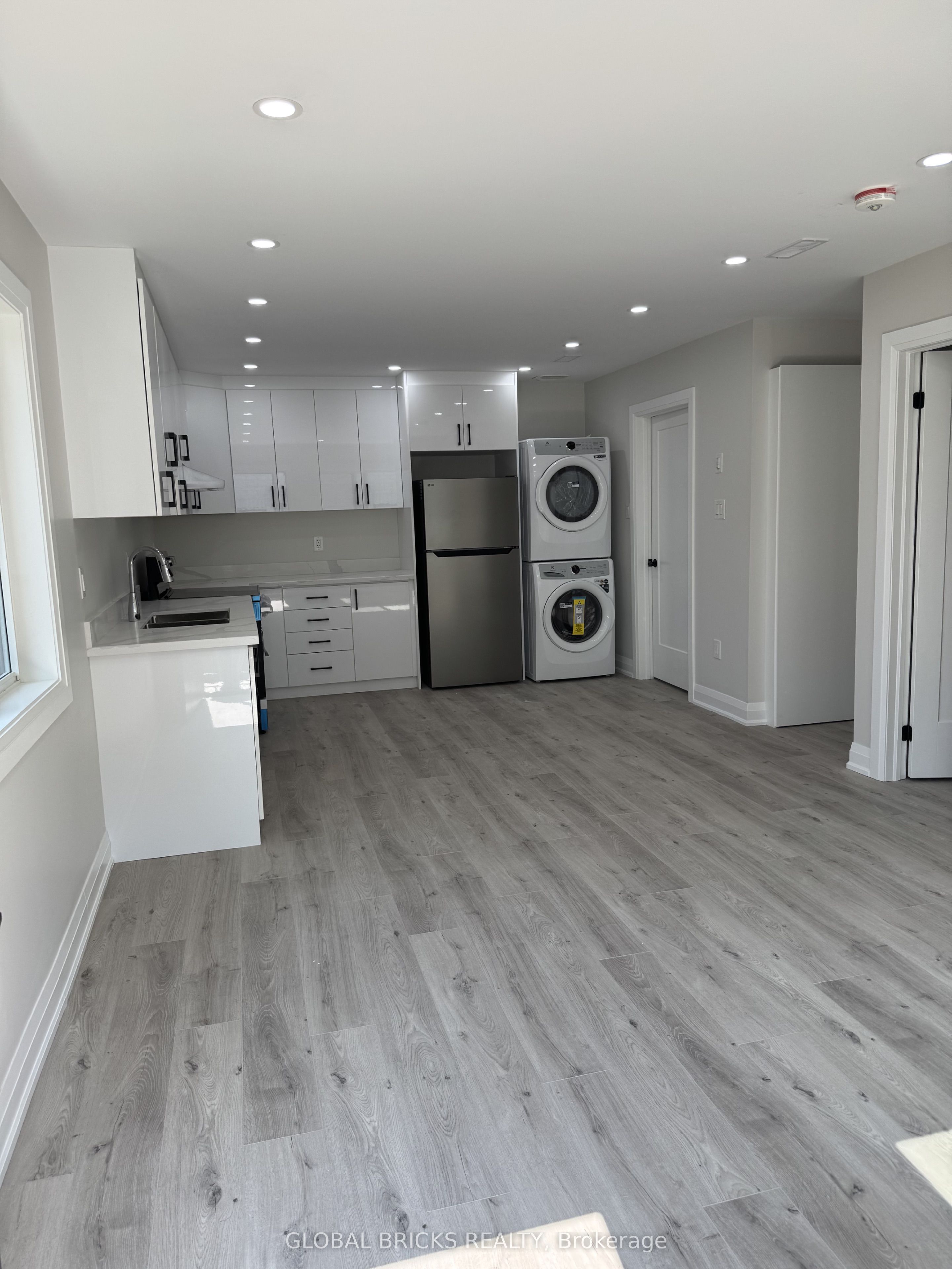 101 Minerva Avenue Unit 2- Rear Upper, Toronto, ON M1M 1V8 photo 3