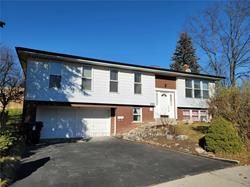 125 weir Crescent S, Toronto, ON M1E 4T1 photo 2