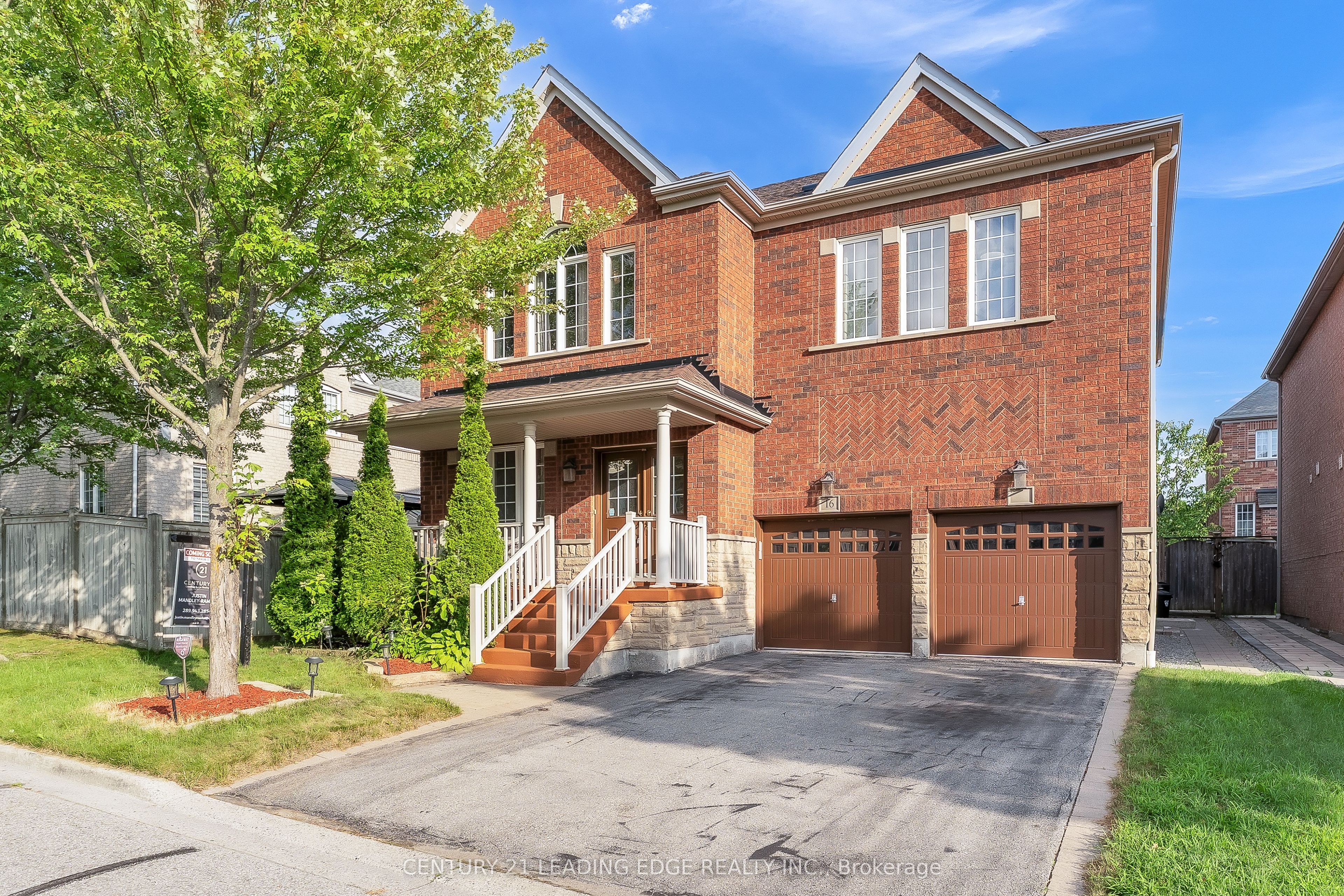 16 Bicknell Court, Ajax, ON L1T 0G3