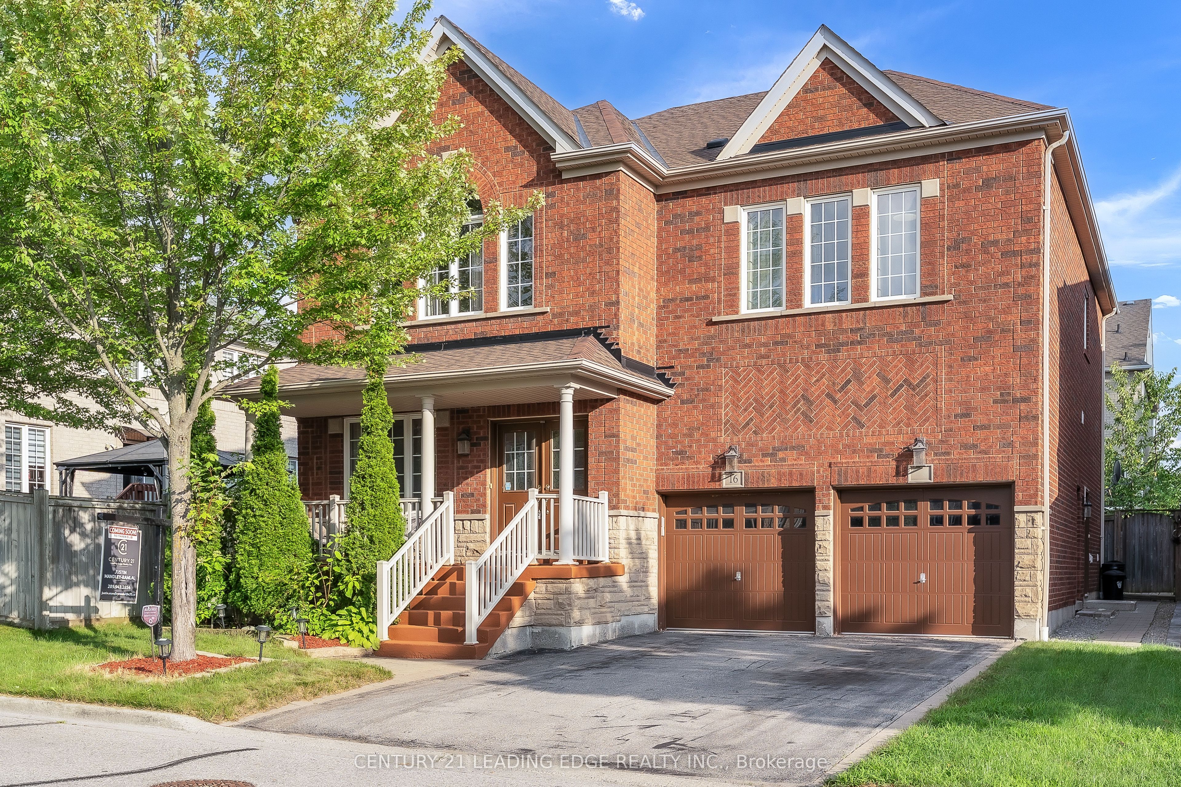 16 Bicknell Court, Ajax, ON L1T 0G3 photo 2