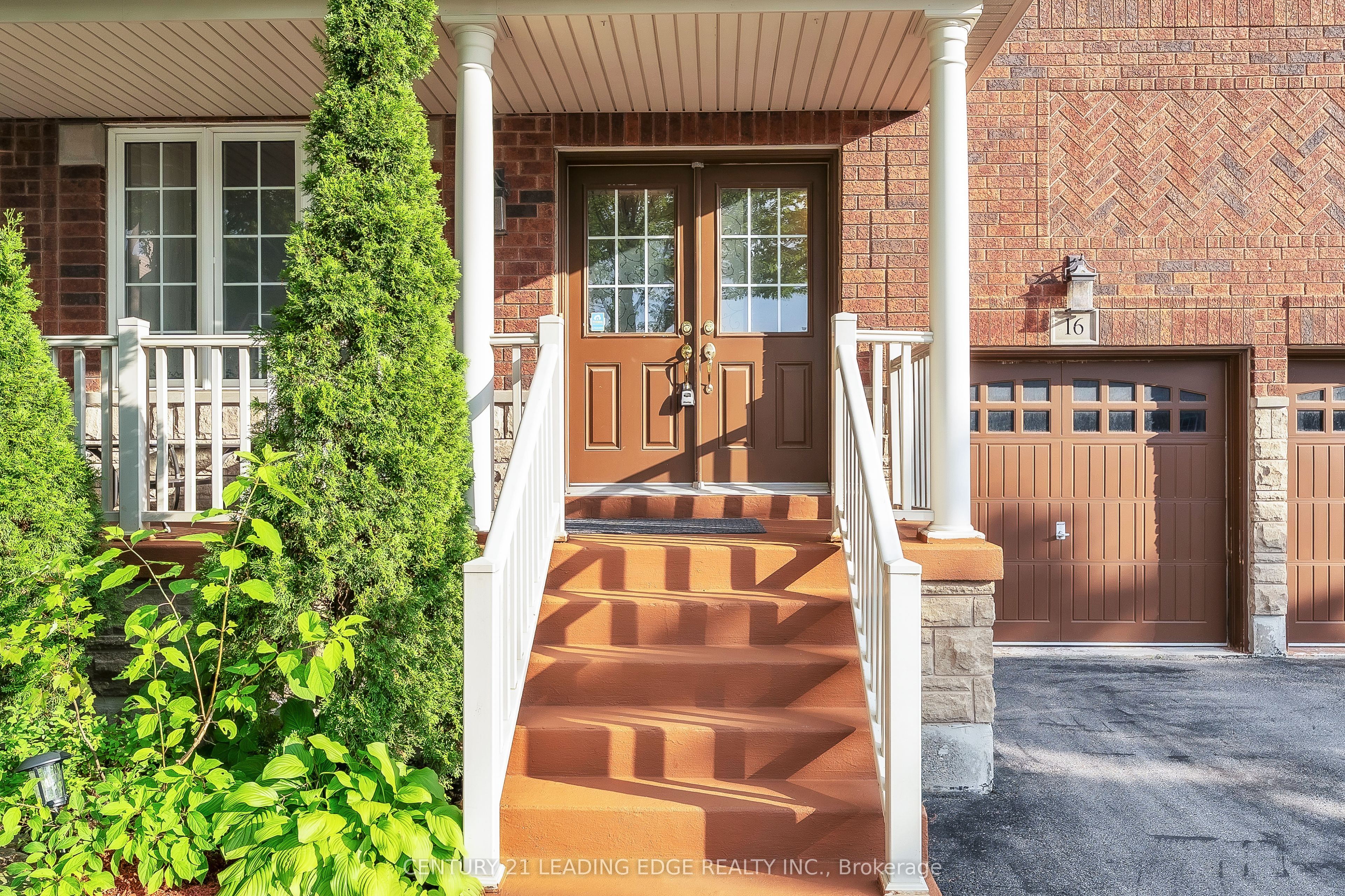 16 Bicknell Court, Ajax, ON L1T 0G3 photo 3