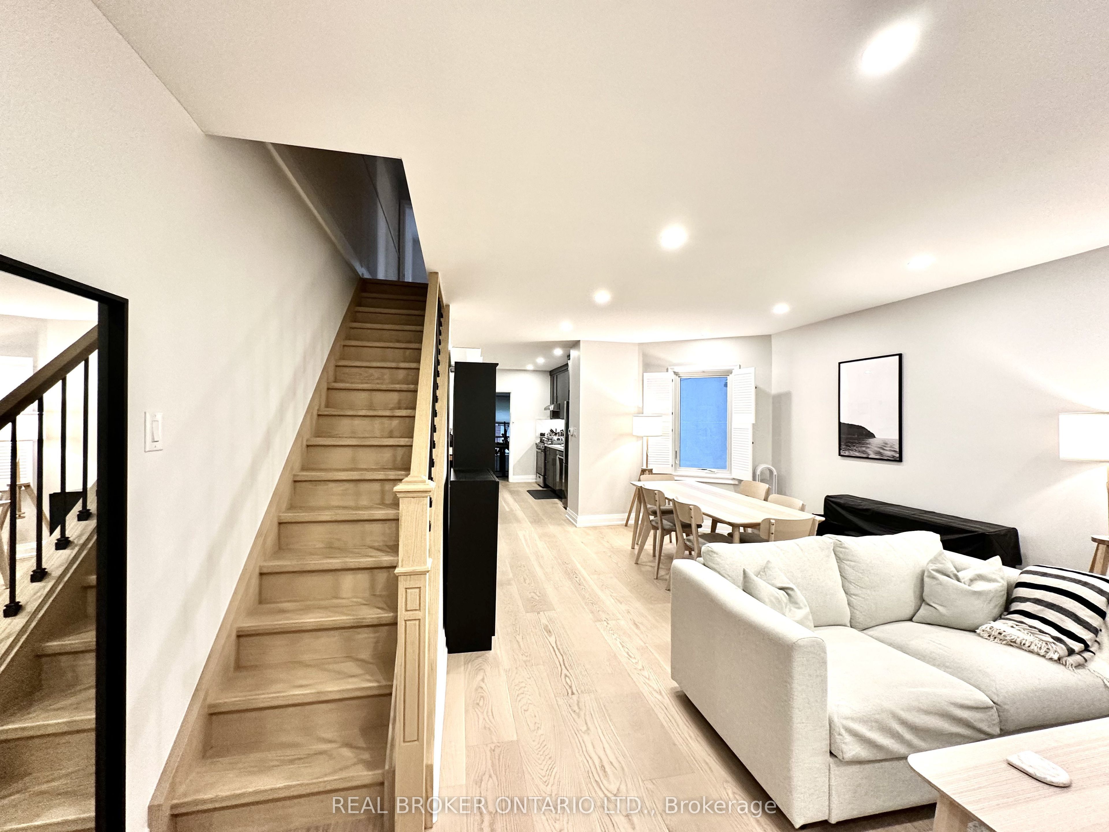 149 Wheeler Avenue, Toronto, ON M4L 3V5 photo 3