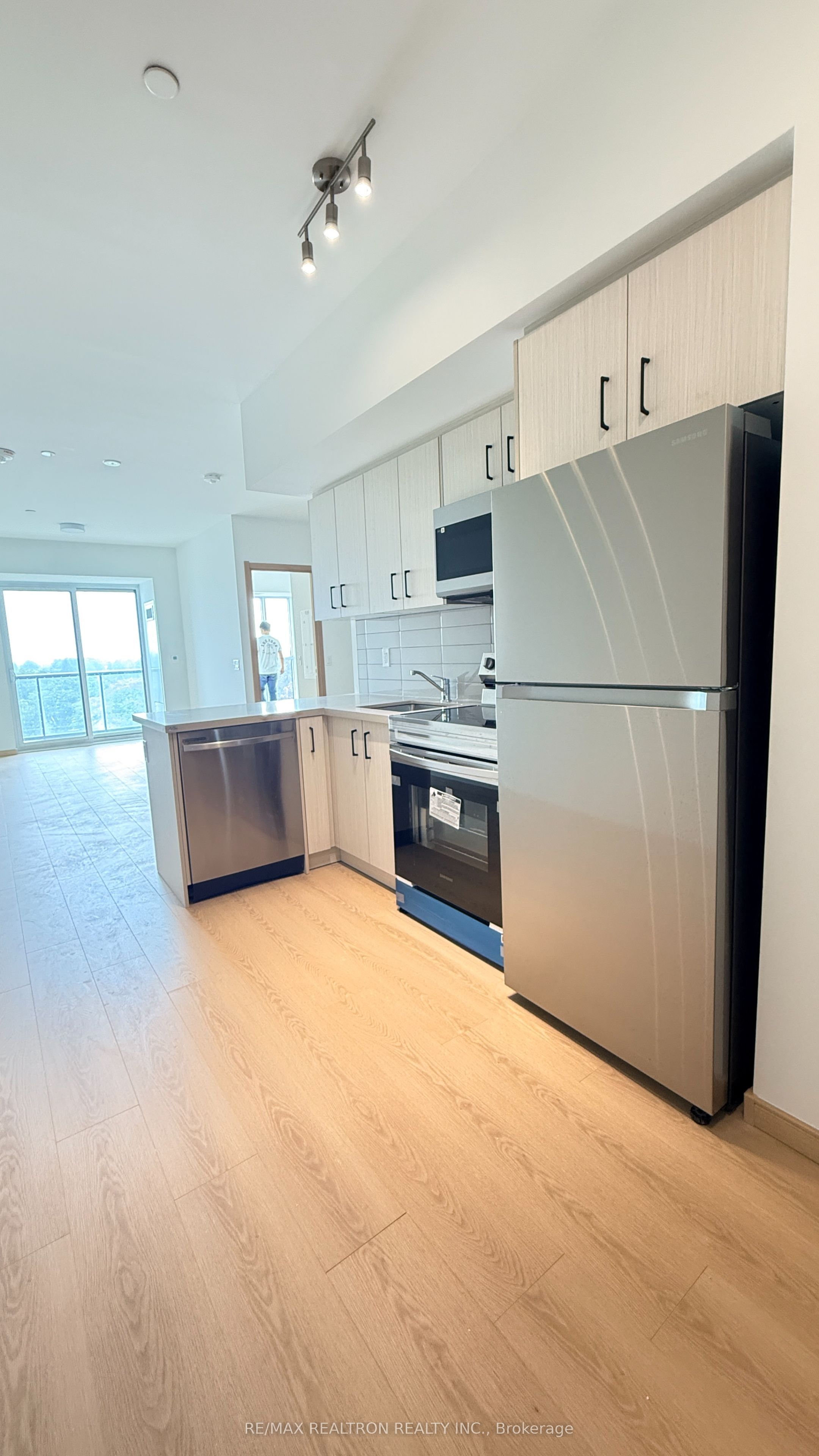 3421 Sheppard Sheppard Avenue E 717, Toronto, ON M1T 0C1