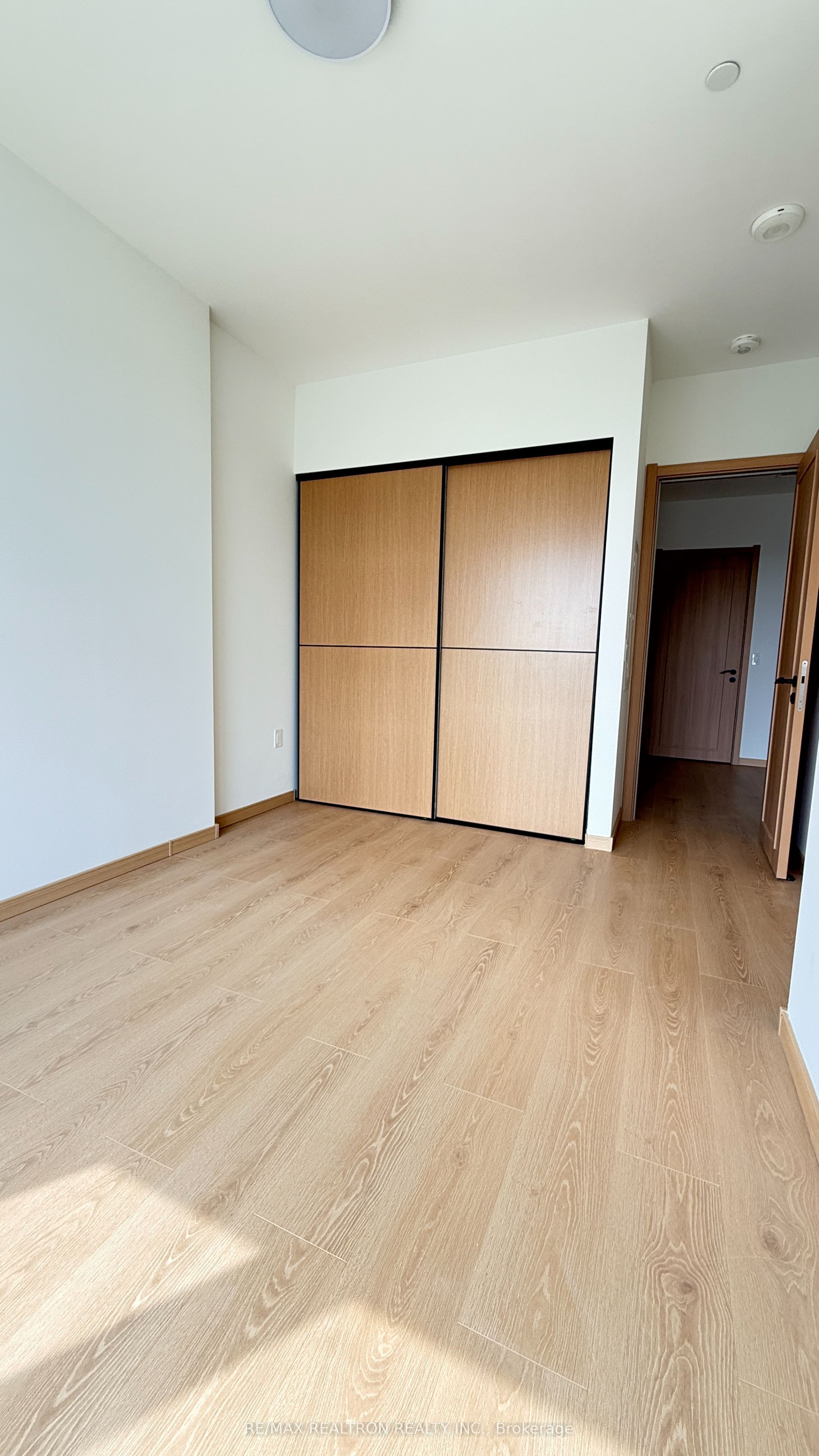 3421 Sheppard Sheppard Avenue E 717, Toronto, ON M1T 0C1 photo 2