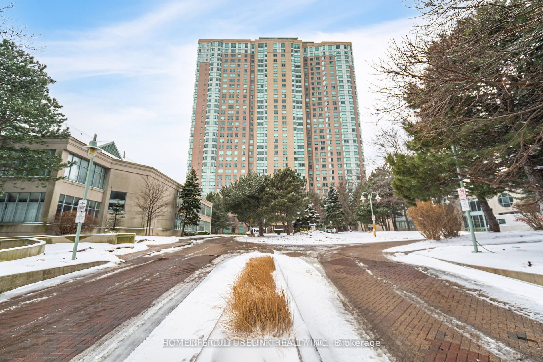 68 Corporate Drive 1929, Toronto, ON M1H 3H3