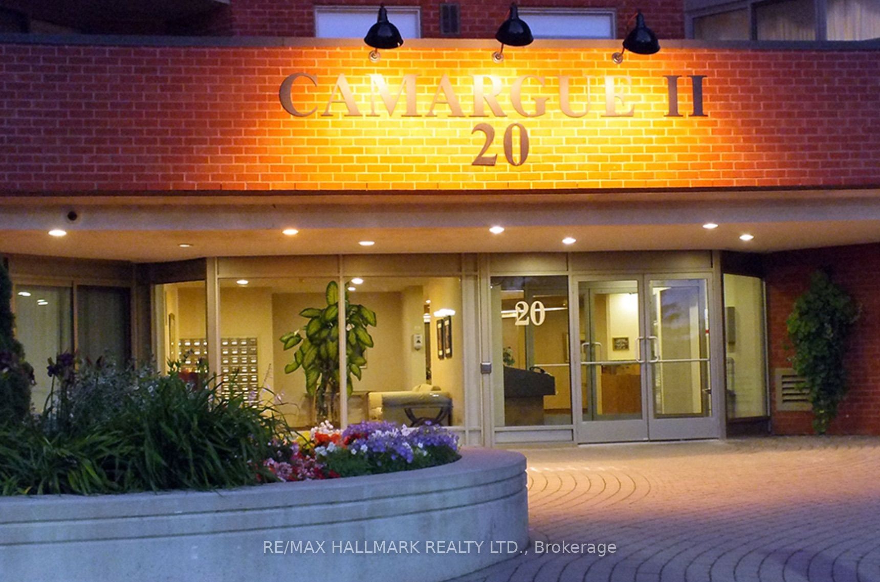 20 Dean Park Road 902, Toronto, ON M1B 3G9 photo 3