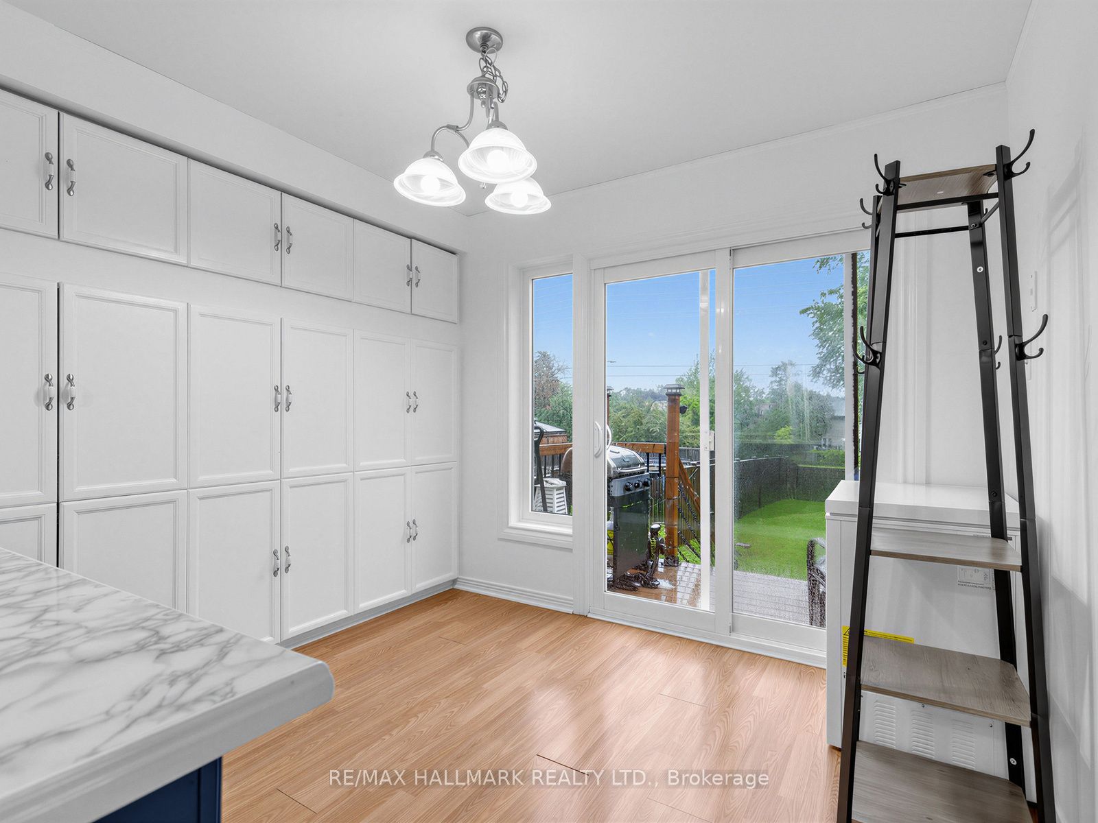 1553 Rawlings Drive, Pickering, ON L1V 5B2 photo 3