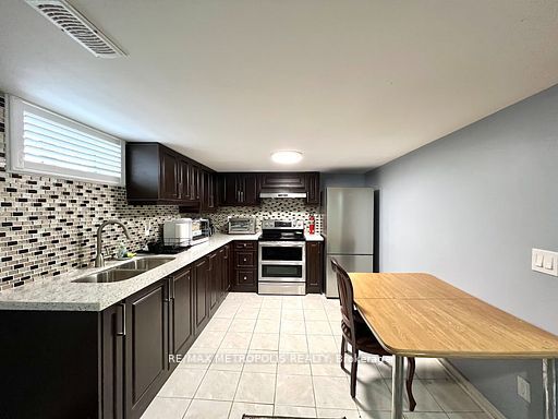 45 Kingsdown Drive Basement, Toronto, ON M1K 3B9 photo 2
