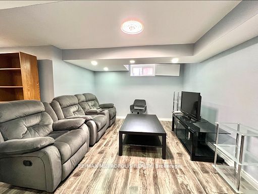 45 Kingsdown Drive Basement, Toronto, ON M1K 3B9 photo 4